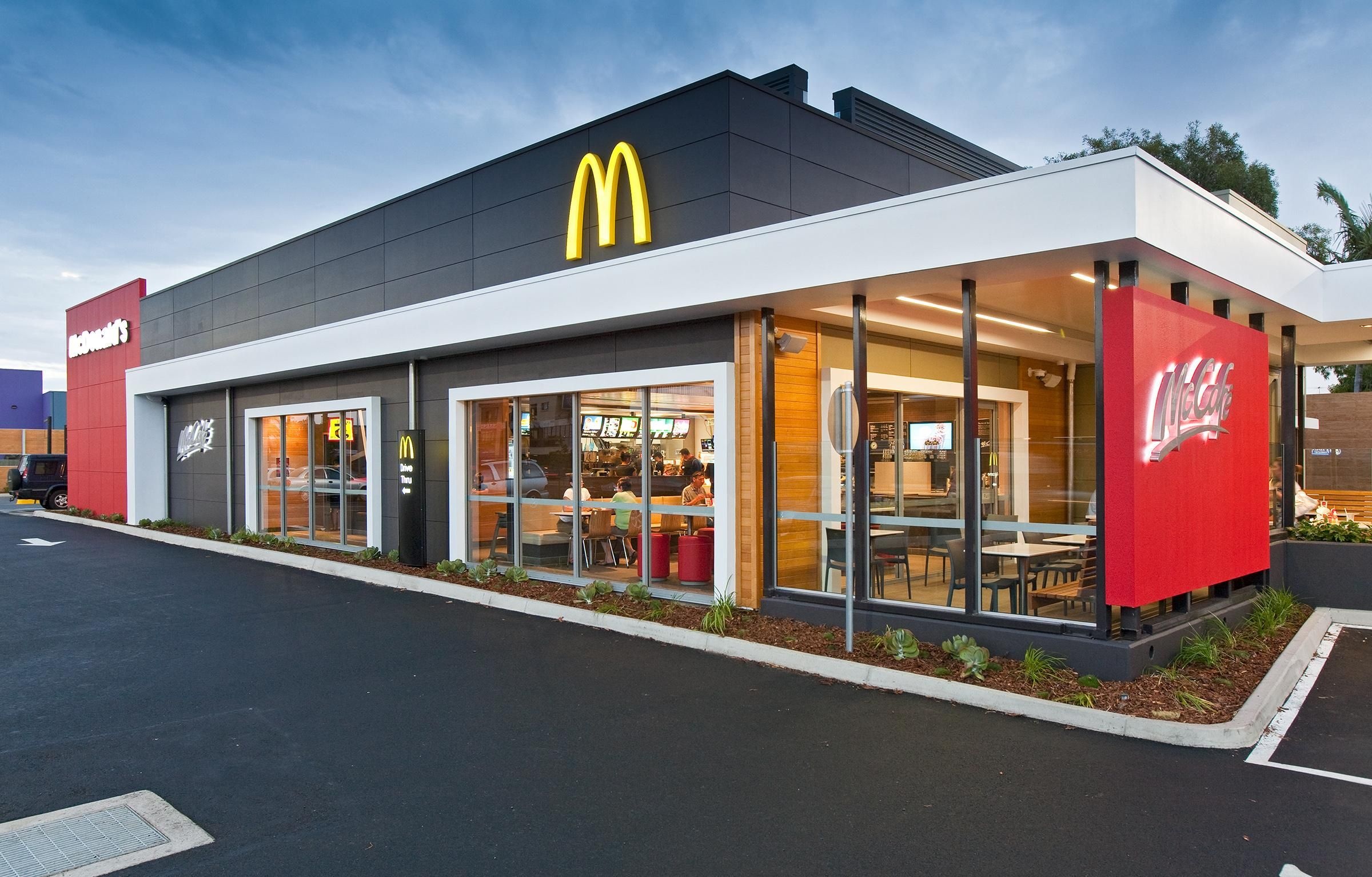 McDonalds restaurant design, Architectural innovation, Unique aesthetic, Customer experience, 2400x1540 HD Desktop