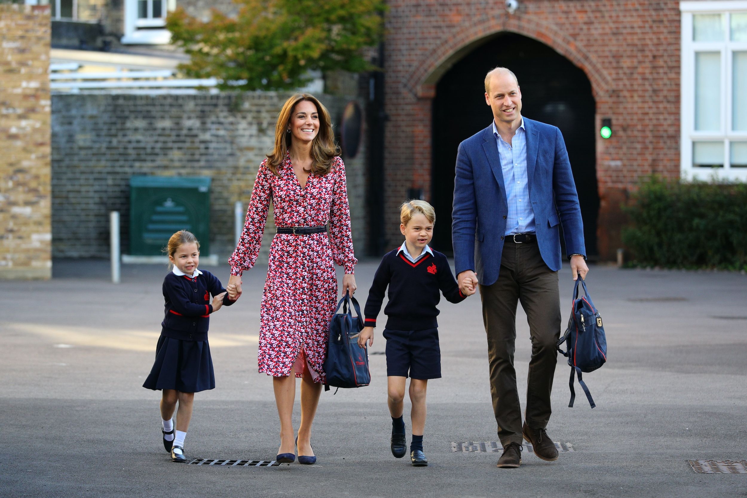 Prince William, Kate Middleton, New photo, Princess Charlotte, 2500x1670 HD Desktop