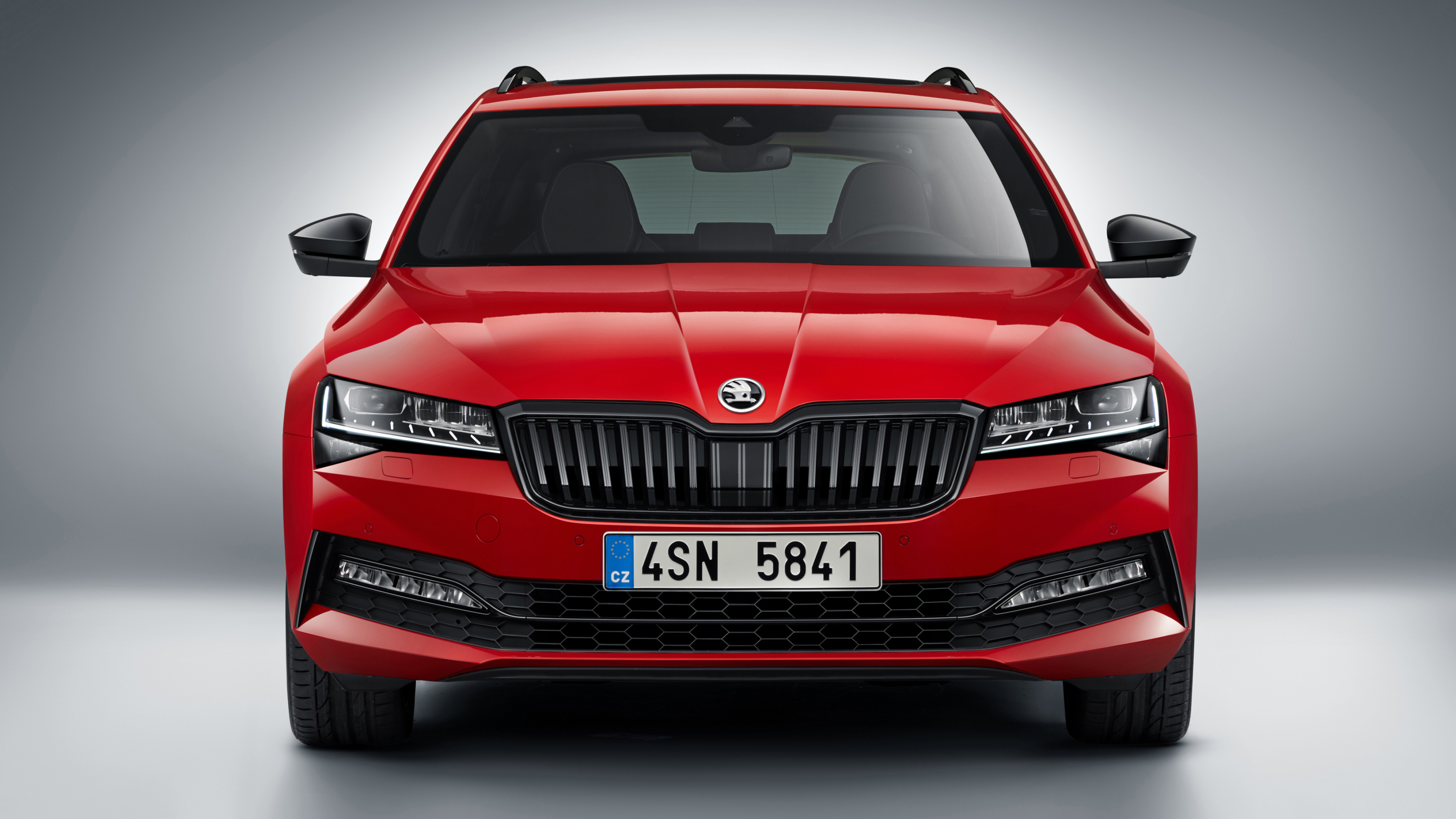 Skoda Superb Combi, Sporty and dynamic, High-performance variant, Refined and comfortable, 3840x2160 4K Desktop