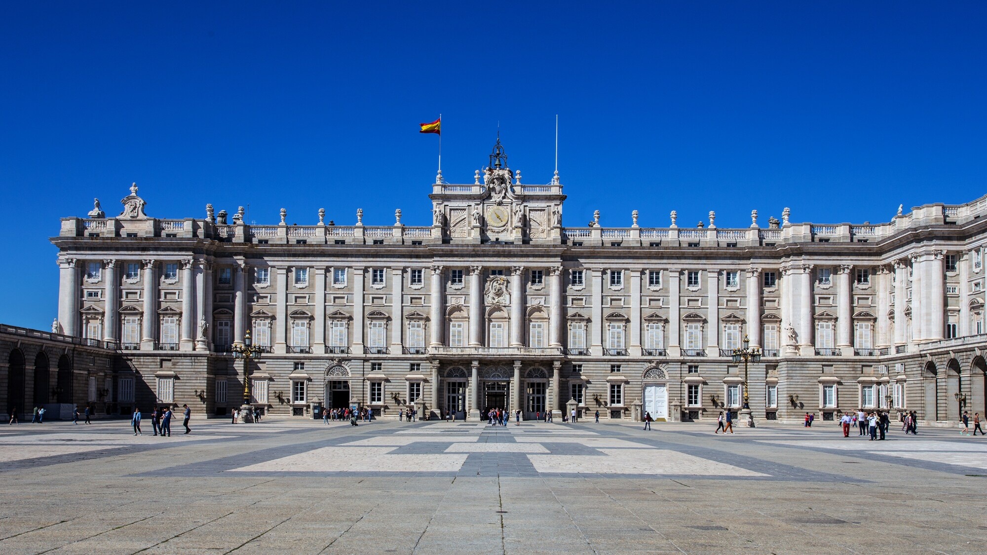 Madrid Palace, Royal residence, Spanish history, Architectural marvels, 2000x1130 HD Desktop