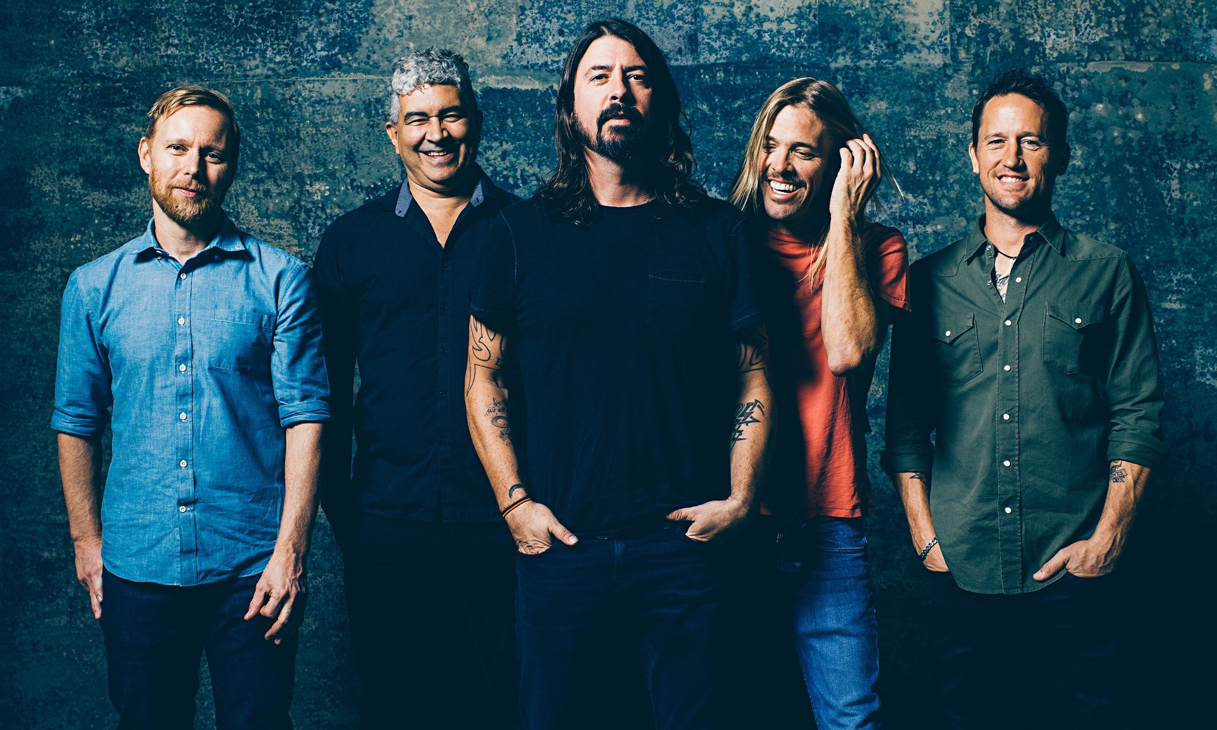 Foo Fighters: Known for hits songs like “Everlong,” “Learn to Fly” and “All My Life”. 2500x1500 HD Wallpaper.
