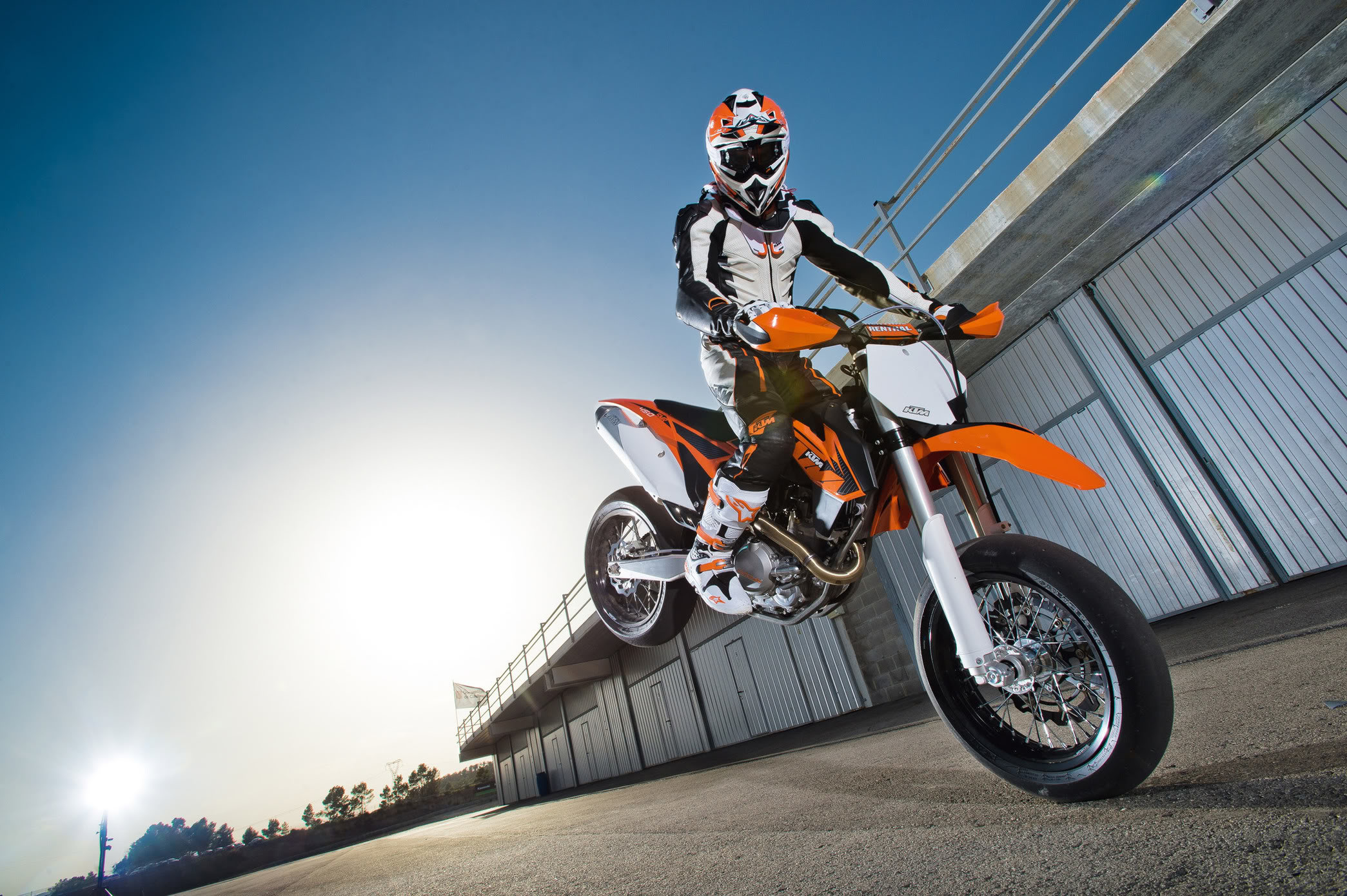 Supermoto: The race-ready 2014 KTM 450 SMR, A new chassis with high-quality Wp suspension components. 2090x1390 HD Background.