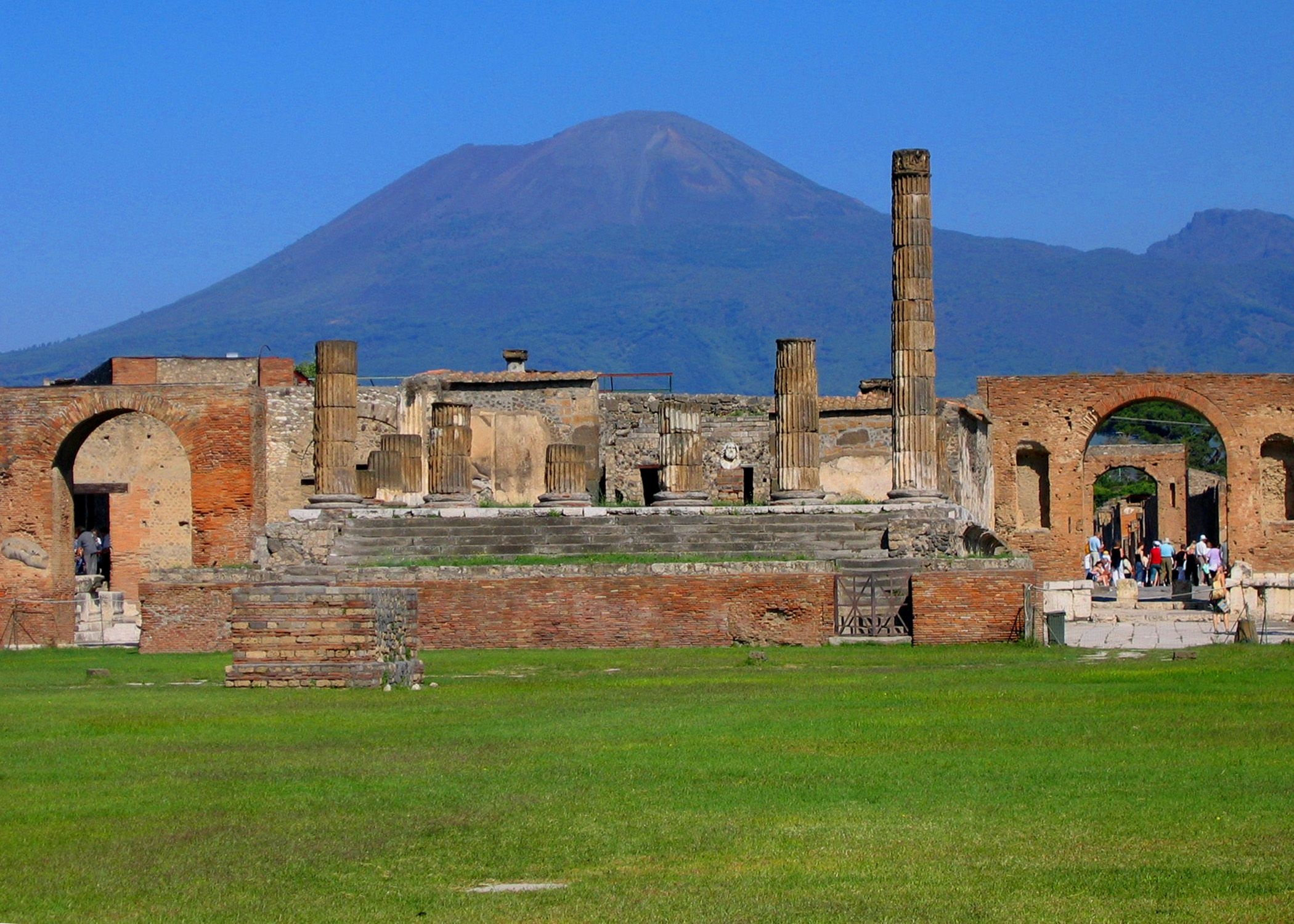 Mount Vesuvius, Naples Italy, Tours, Vesuvious, 2100x1500 HD Desktop