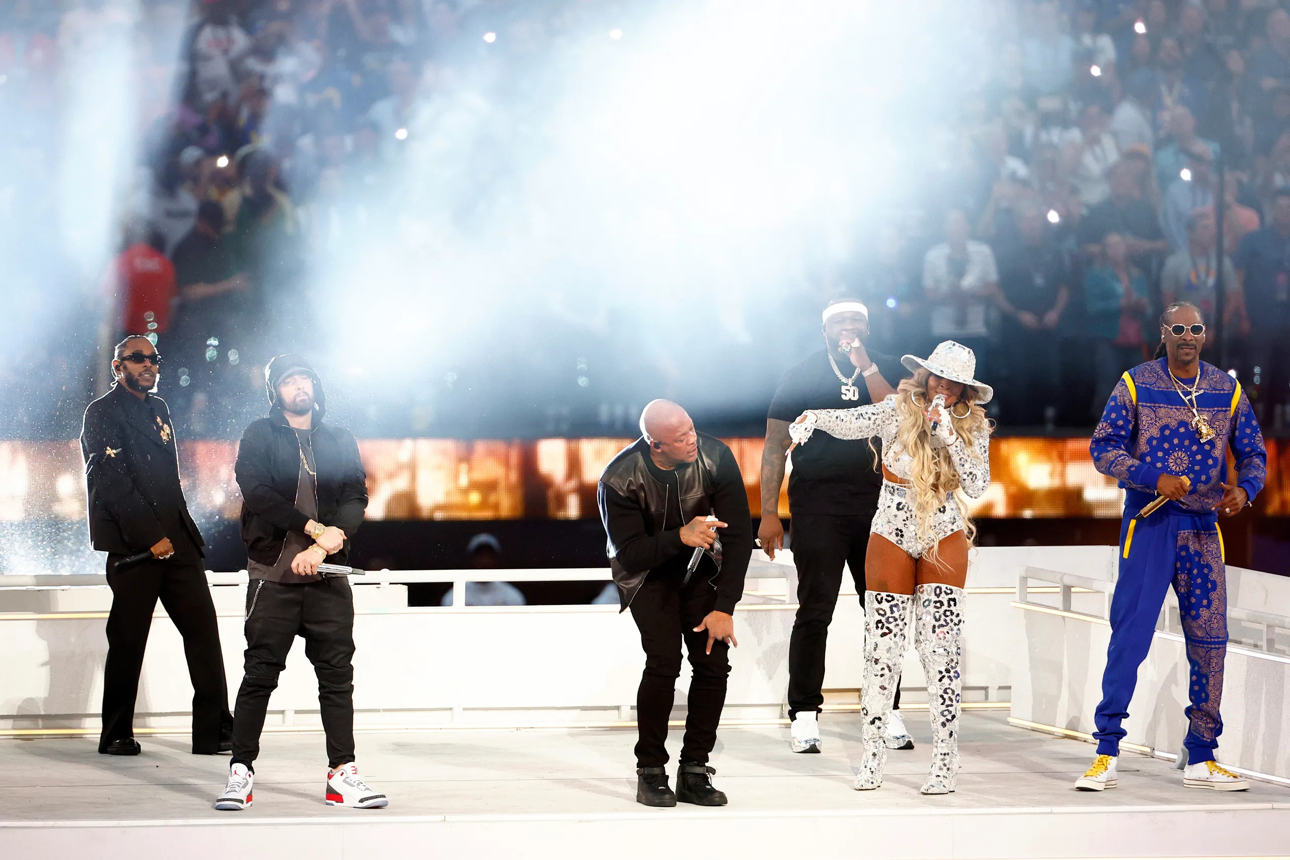 Super Bowl LVI Halftime Show: Centered entirely around hip-hop music, Performing arts. 2560x1710 HD Background.