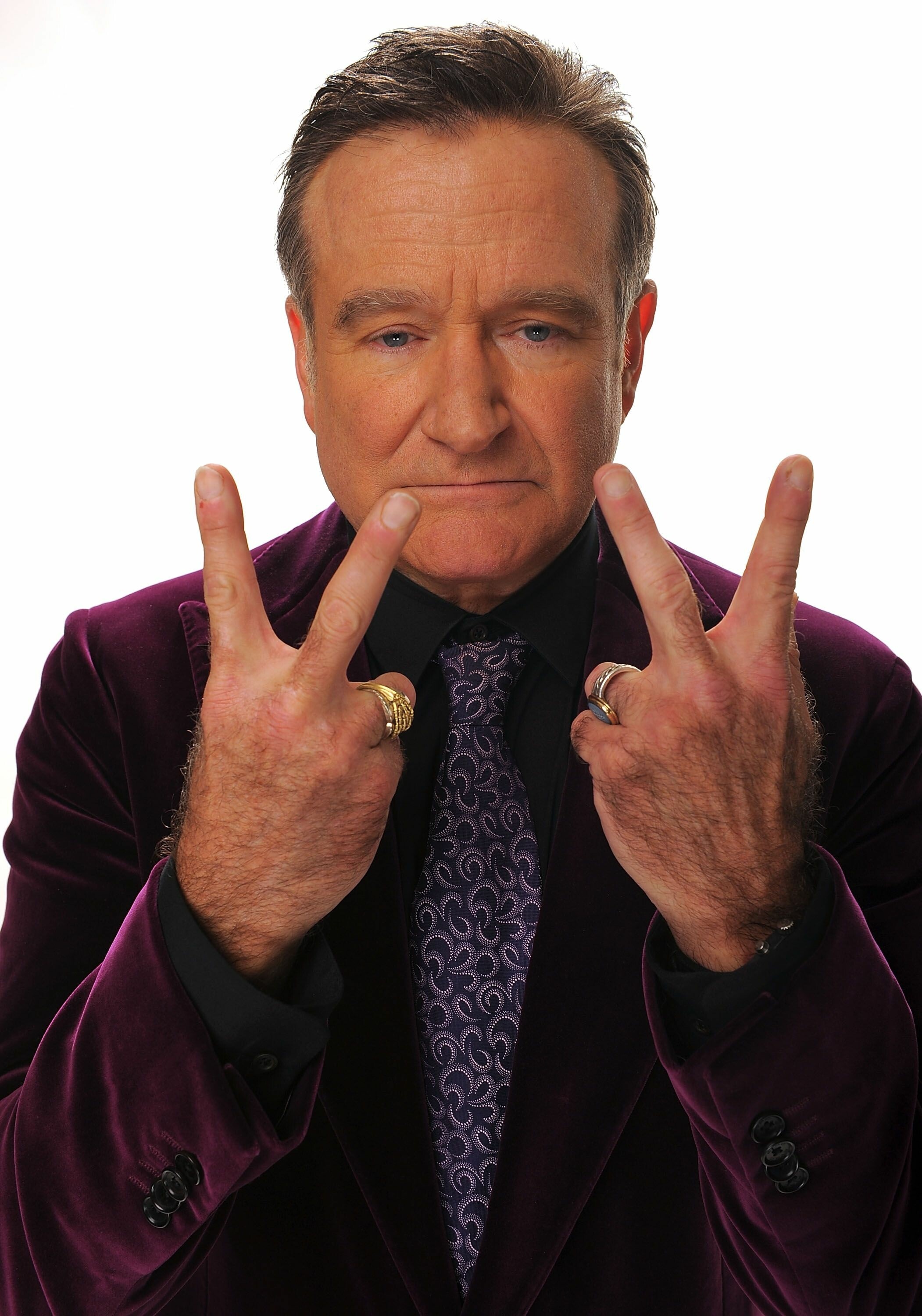 Robin Williams: Recipient of an Academy Award, two Primetime Emmy Awards. 2110x3000 HD Wallpaper.