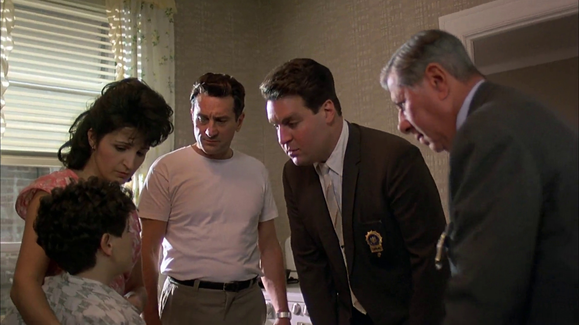 A Bronx Tale, 1993 movie, Robert De Niro, Memorable scene, 1920x1080 Full HD Desktop