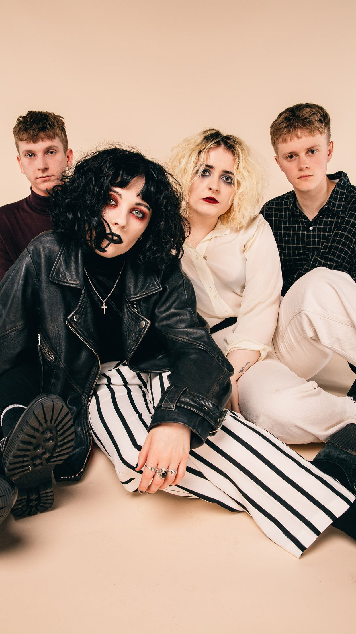 Pale Waves, O2 Academy Leeds, Live review, Enchanting performance, 1250x2210 HD Phone