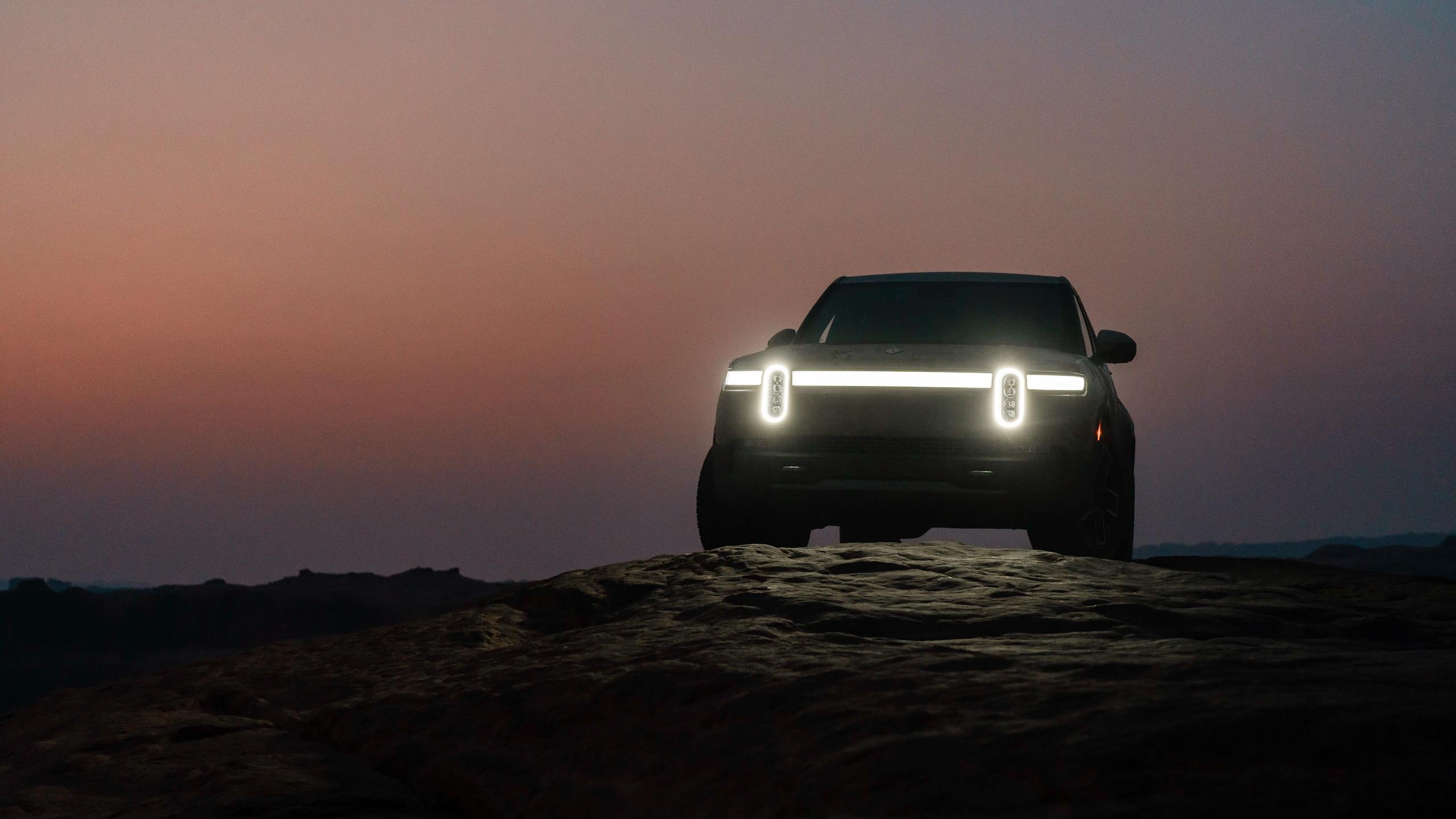 Rivian Automotive, Disappointing Q3 earnings, Electric vehicle market, 2560x1440 HD Desktop