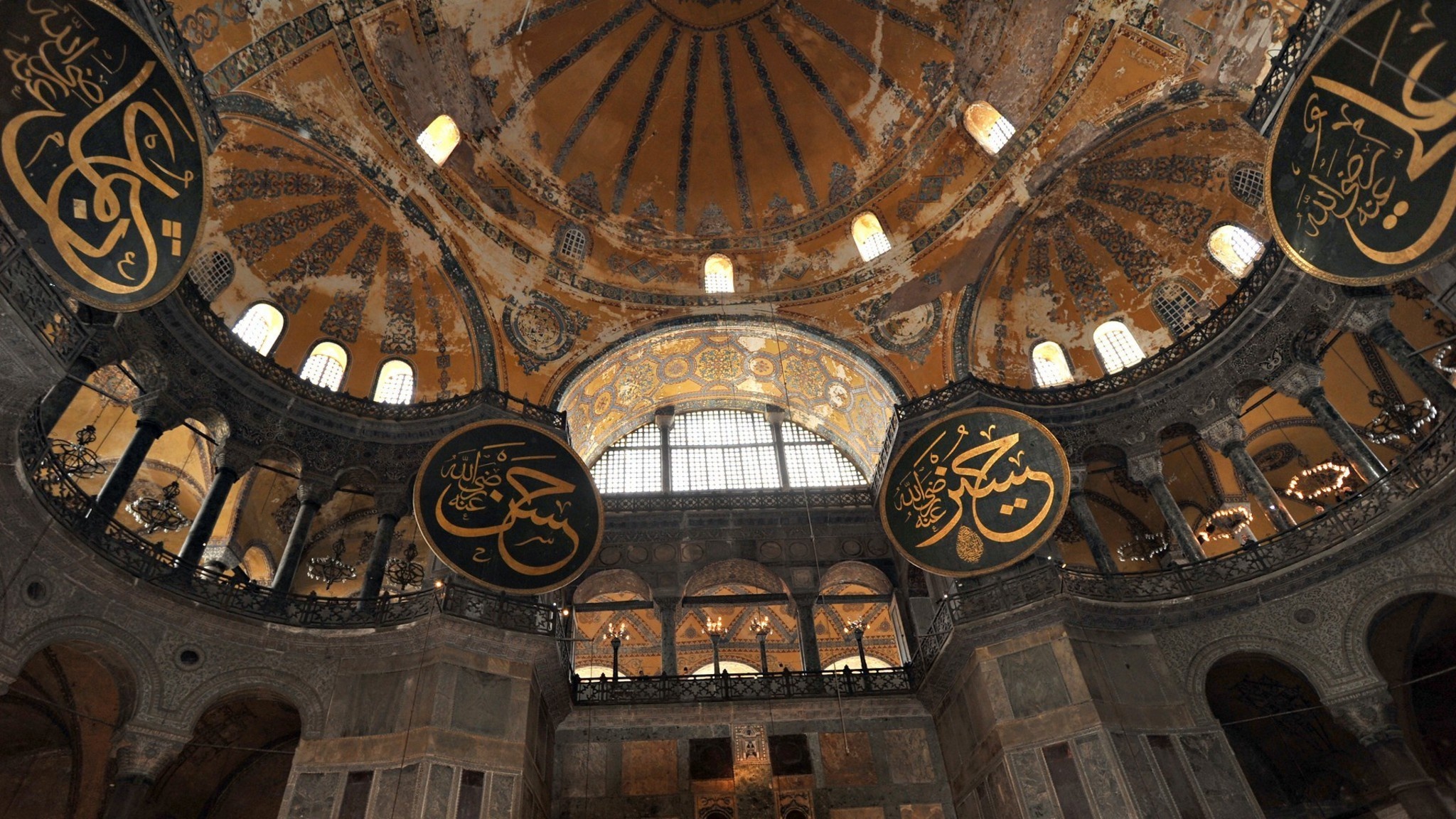 Hagia Sophia, Timeless beauty, Historic mosque, Heritage site, 2050x1160 HD Desktop