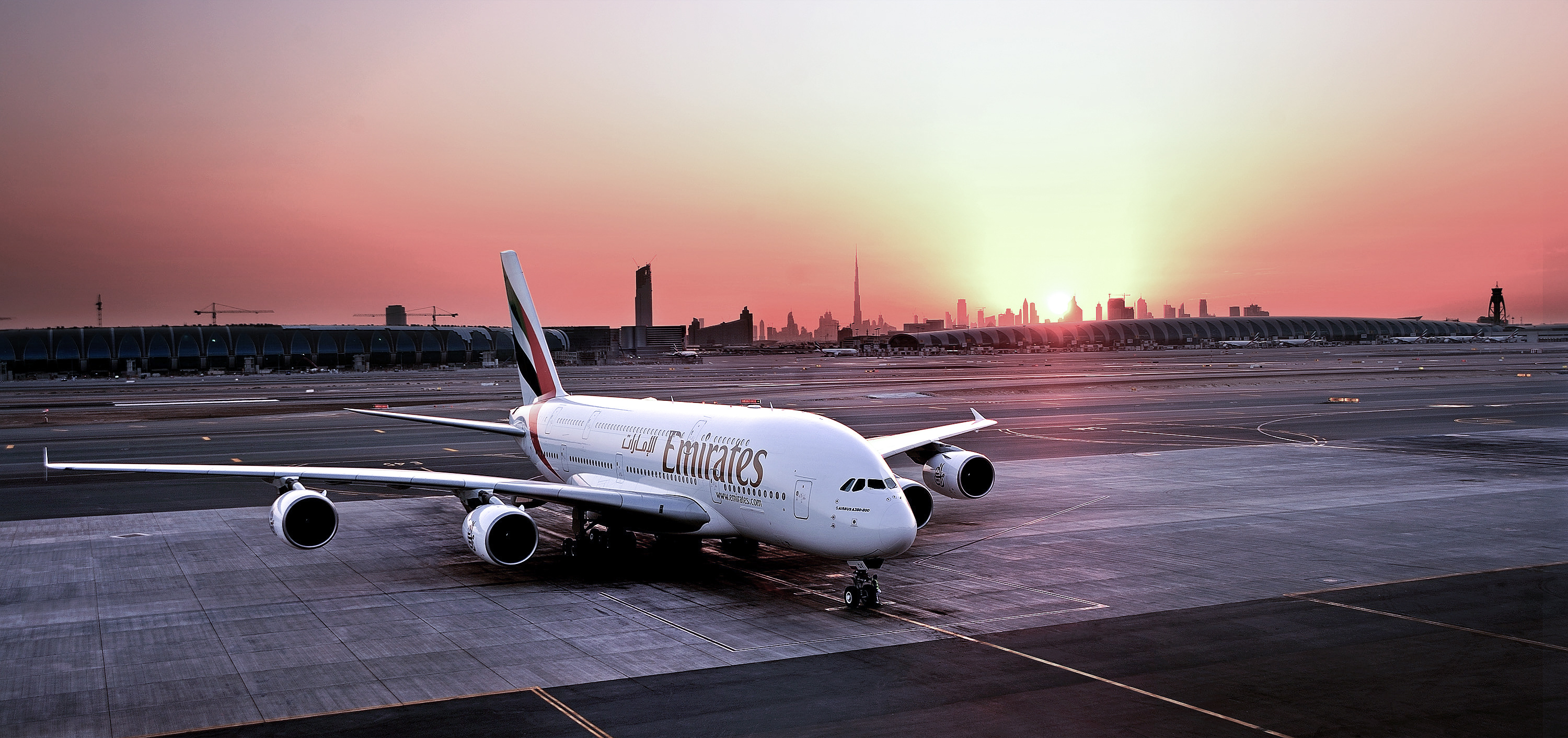 Emirates business class, Dubai travel guide, The Lane, 3000x1420 Dual Screen Desktop