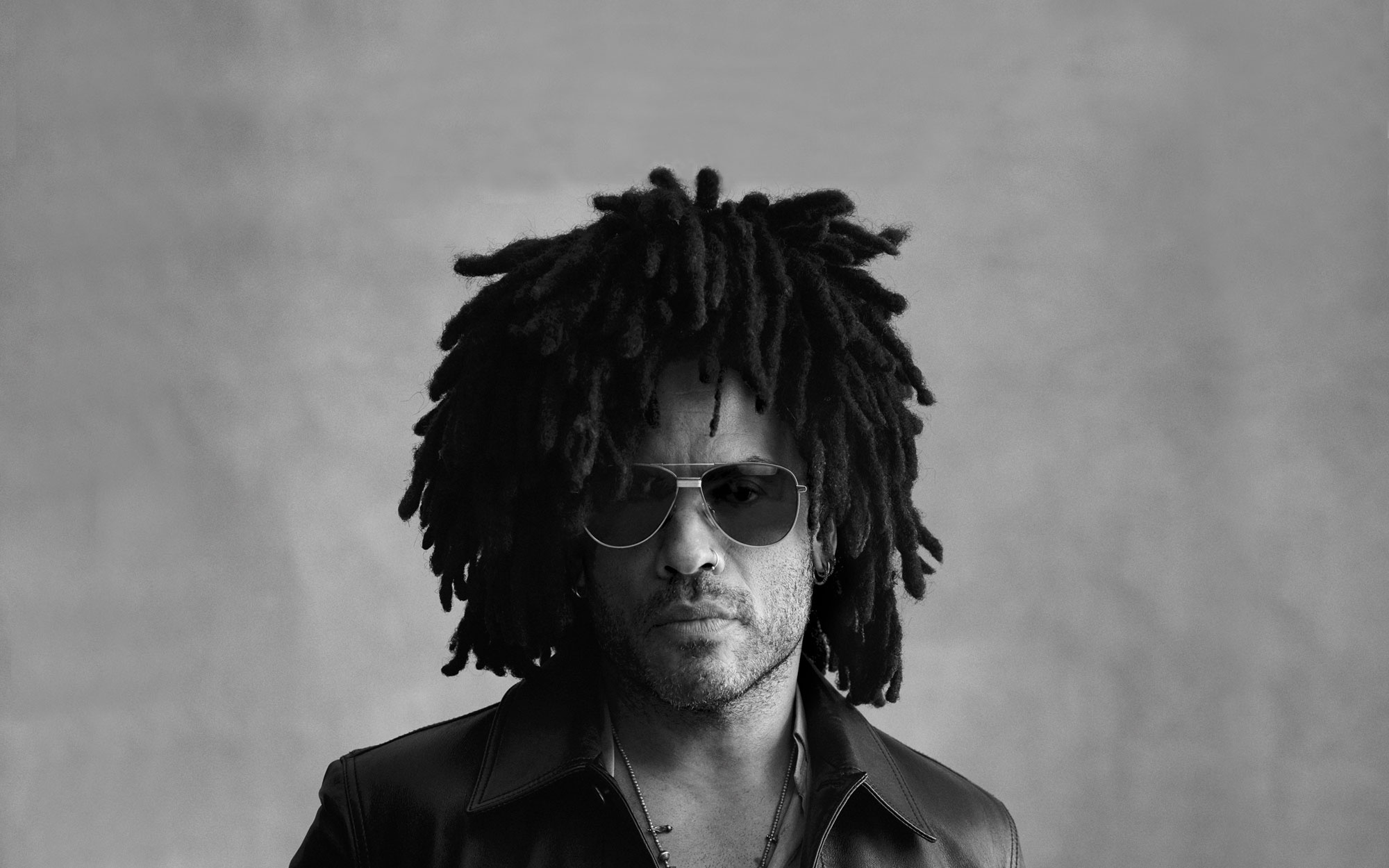 Lenny Kravitz, Ocean Independence, Lifestyle of a music icon, 2000x1250 HD Desktop