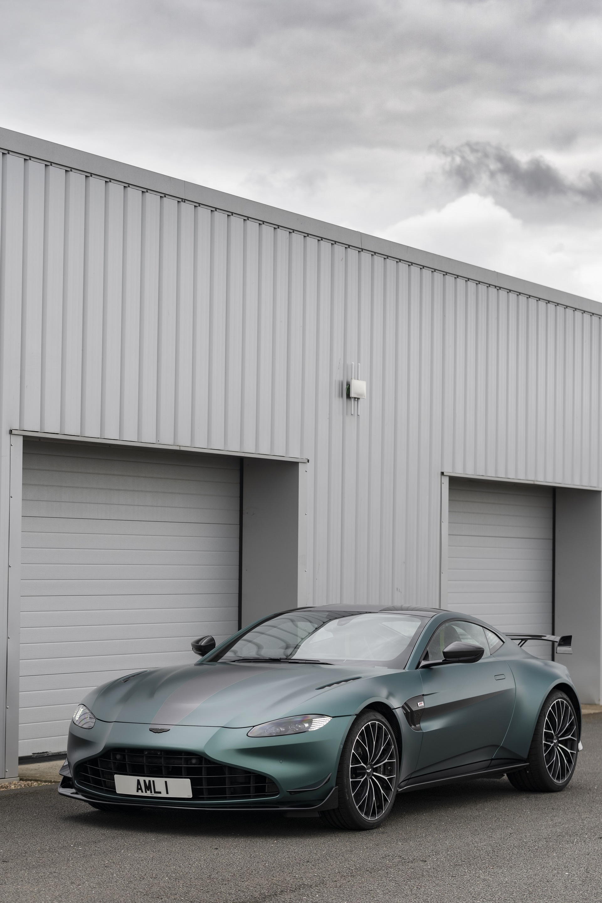 Aston Martin Vantage, F1 edition phone wallpapers, Motortread collection, Automotive artistry, 1920x2880 HD Phone