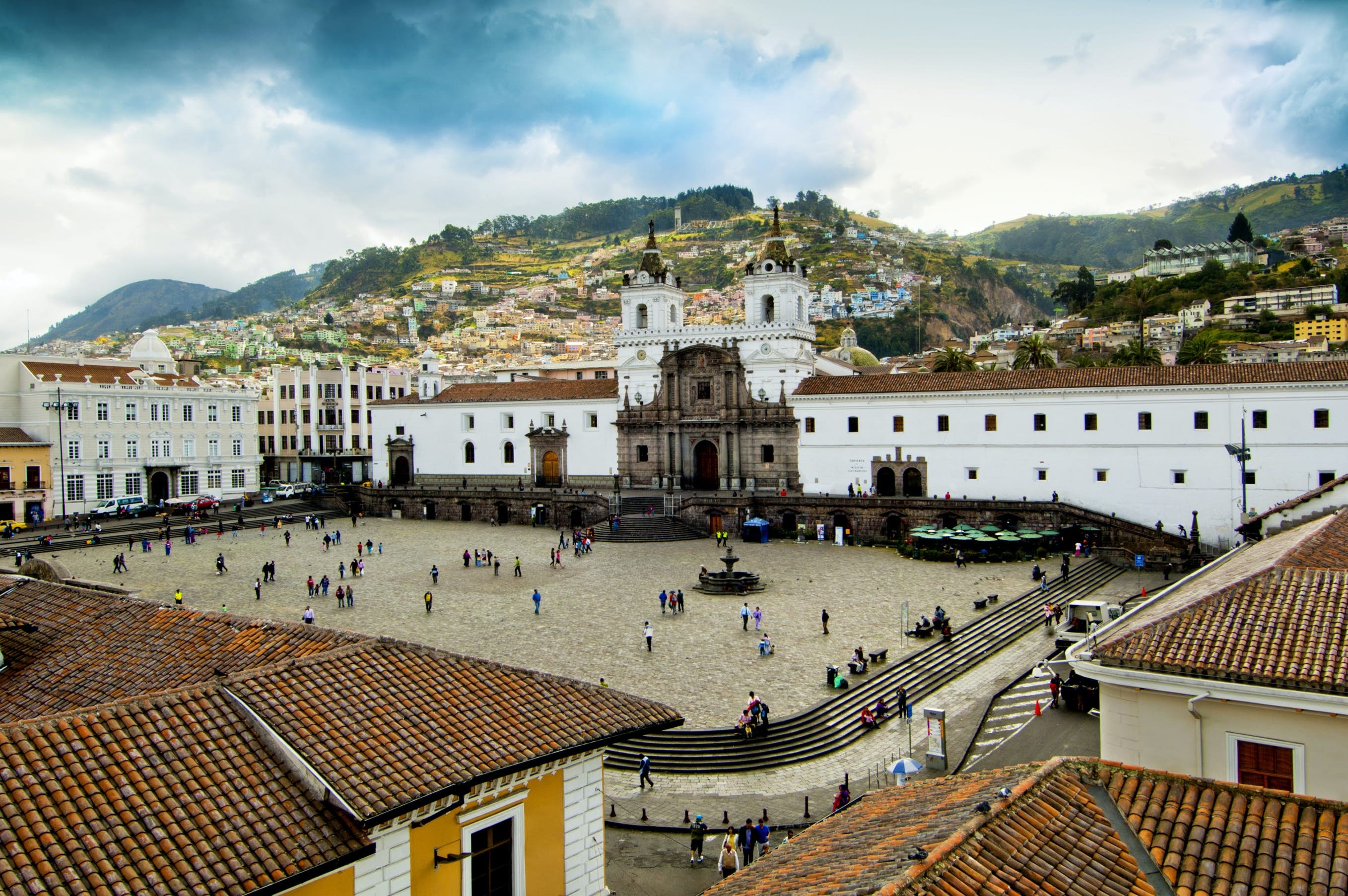 Quito, Lufthansa, Direct flights, Panama, 2720x1810 HD Desktop