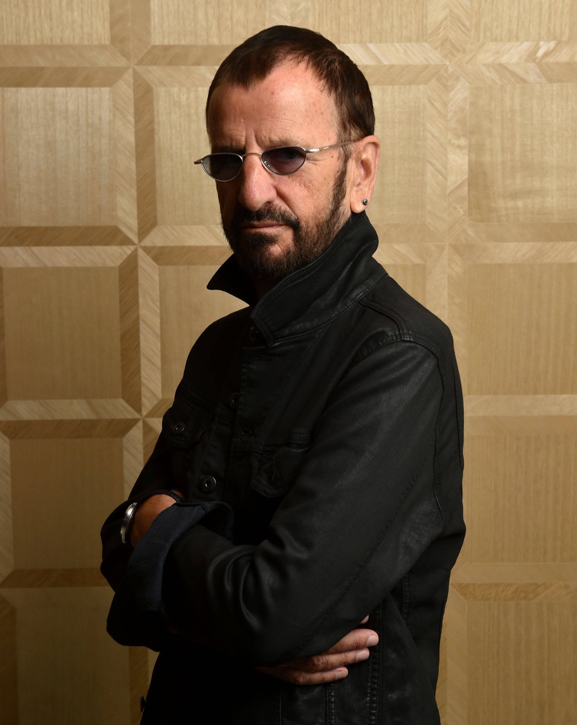 Ringo Starr, Knighted, Musician legend, Recognition, 1900x2390 HD Handy