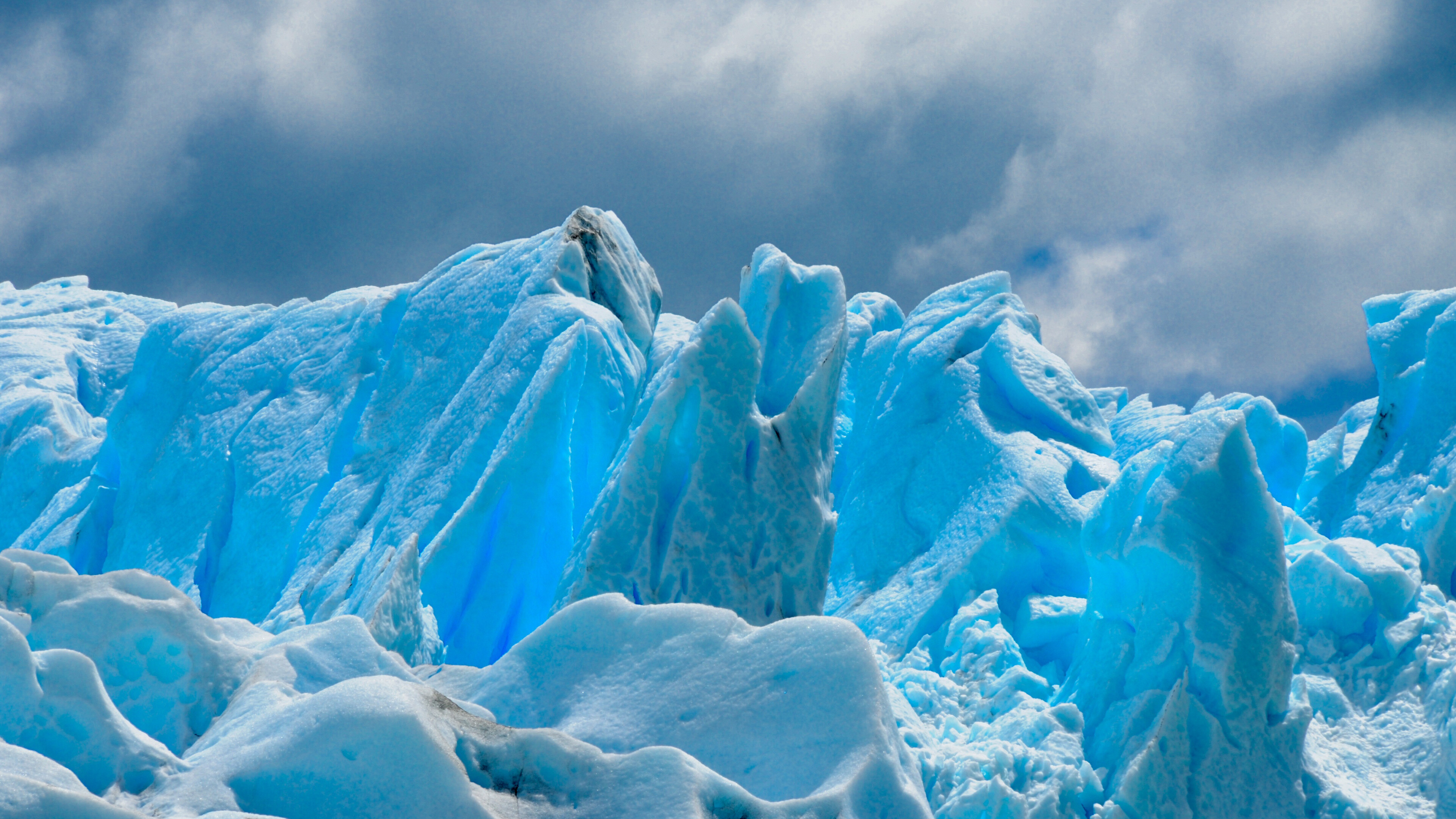Glacier: Icebergs, Blue snow, Nature, Massive body of slowly moving ice. 3840x2160 4K Background.