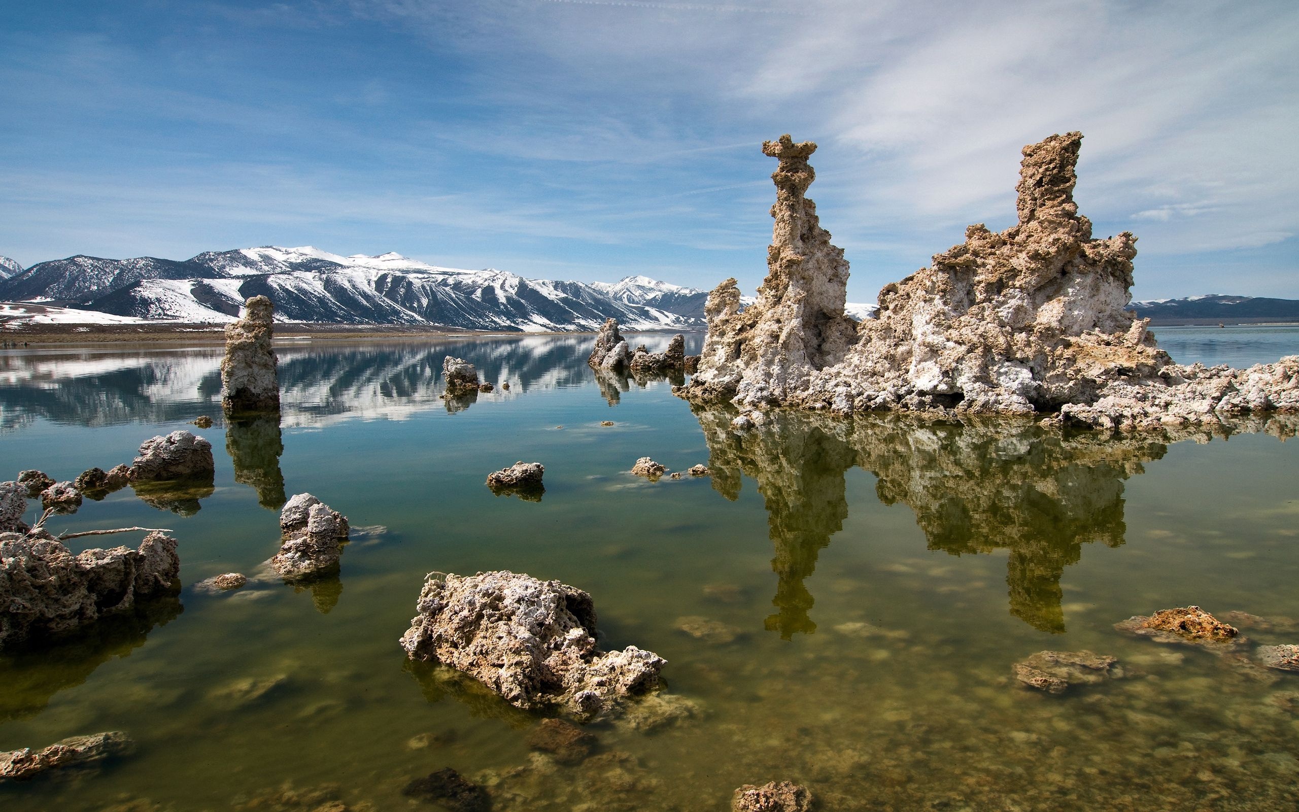 Mono Lake, Unique landscapes, Natural wonder, Travel destination, 2560x1600 HD Desktop
