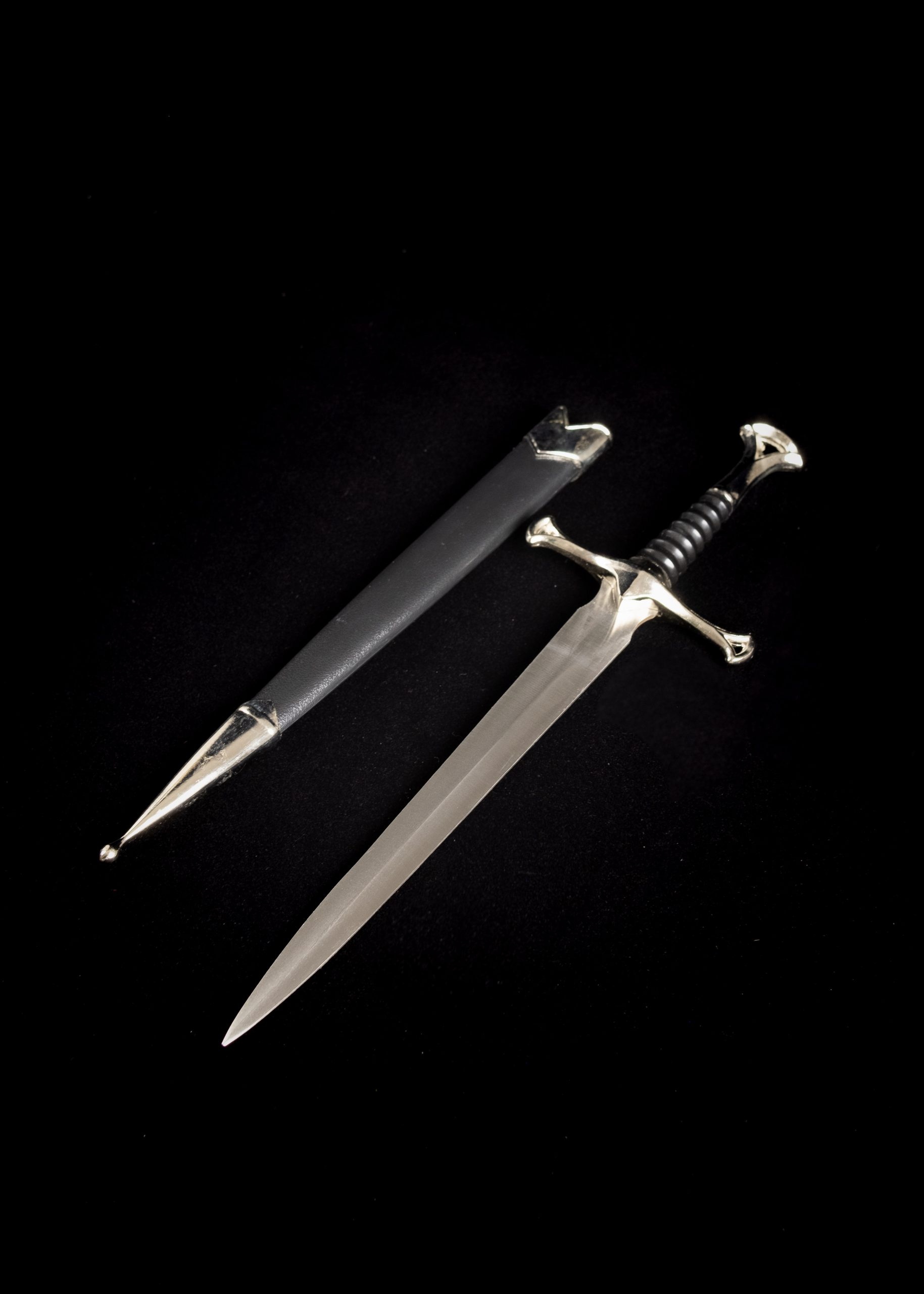 Narsil Sword, mini anduril sword, The Knights Vault, Sword replica, 1830x2560 HD Handy