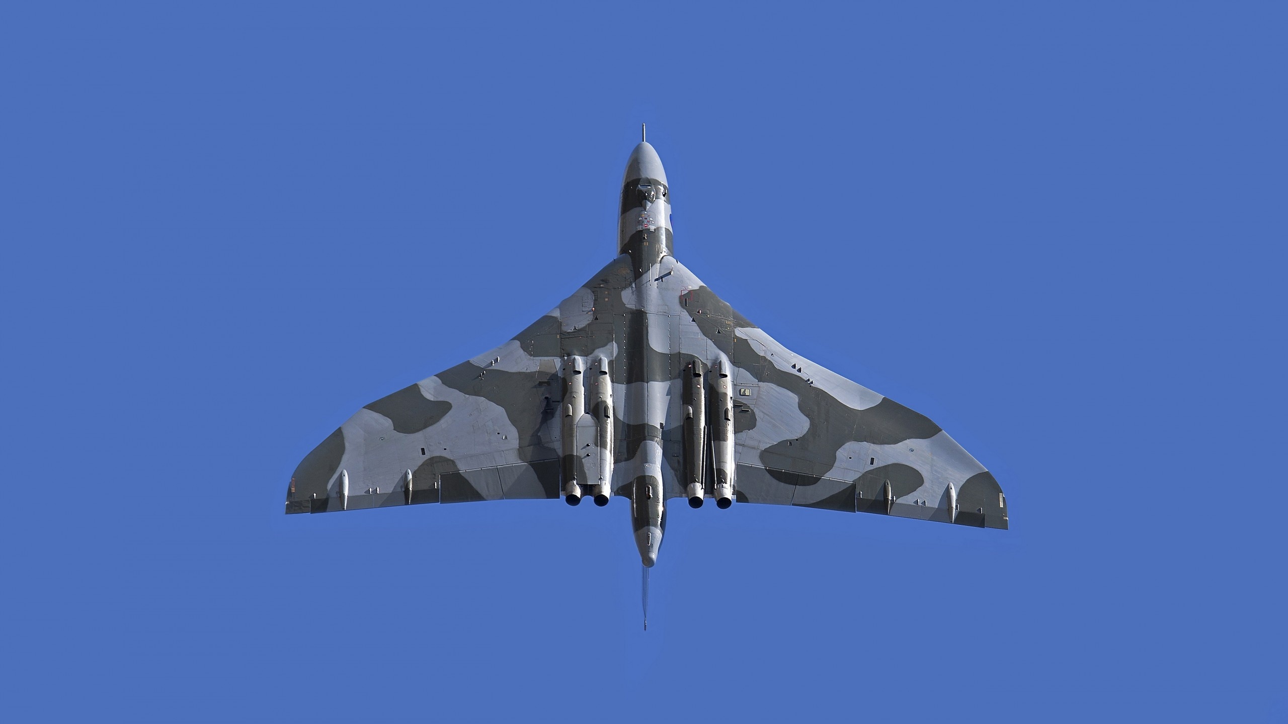 Avro Vulcan, Royal Air Force, 5K military wallpaper, Bomber, 2560x1440 HD Desktop
