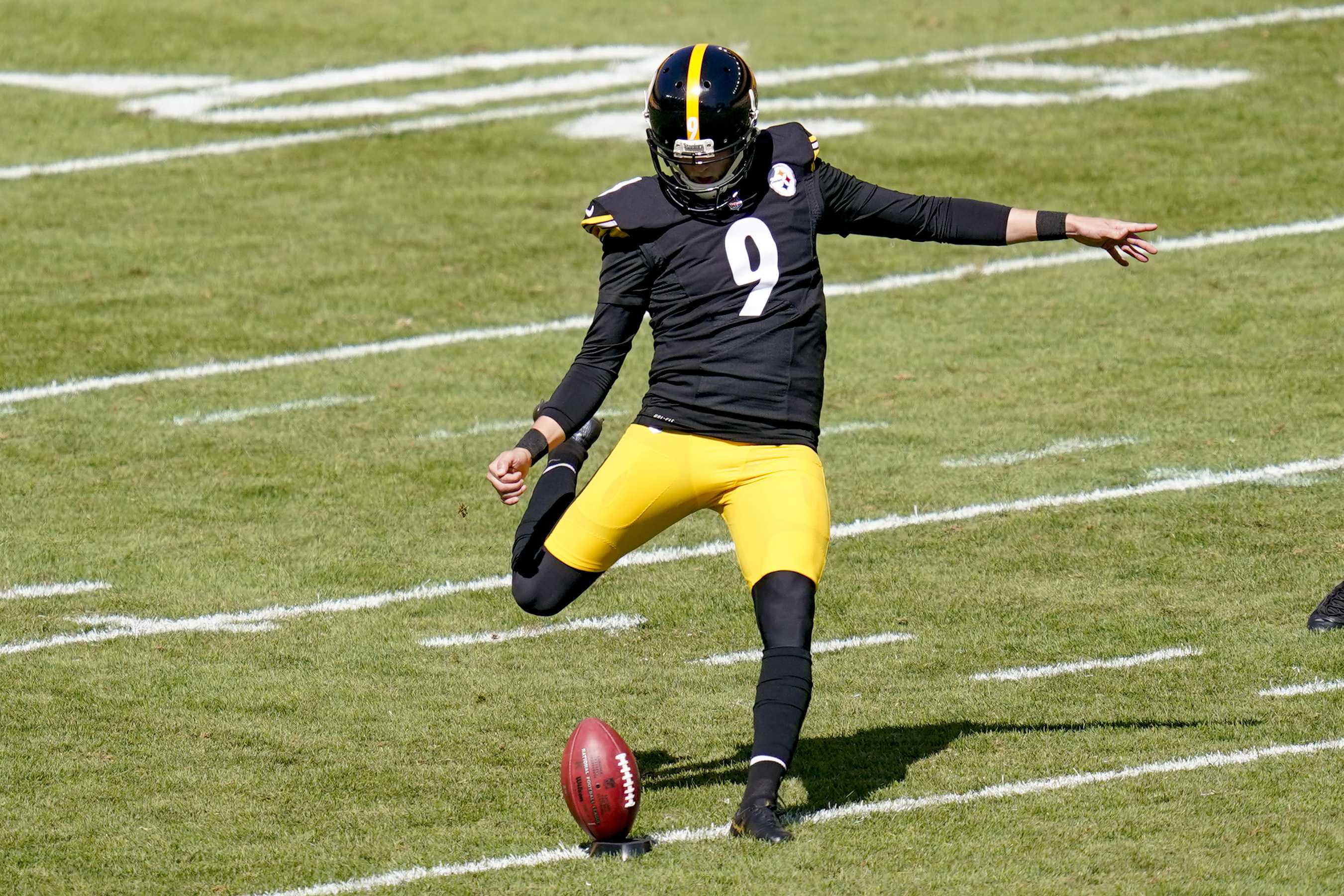 Chris Boswell, Contract extension, Steelers kicker, Precision kicking, Key player signing, 2710x1810 HD Desktop