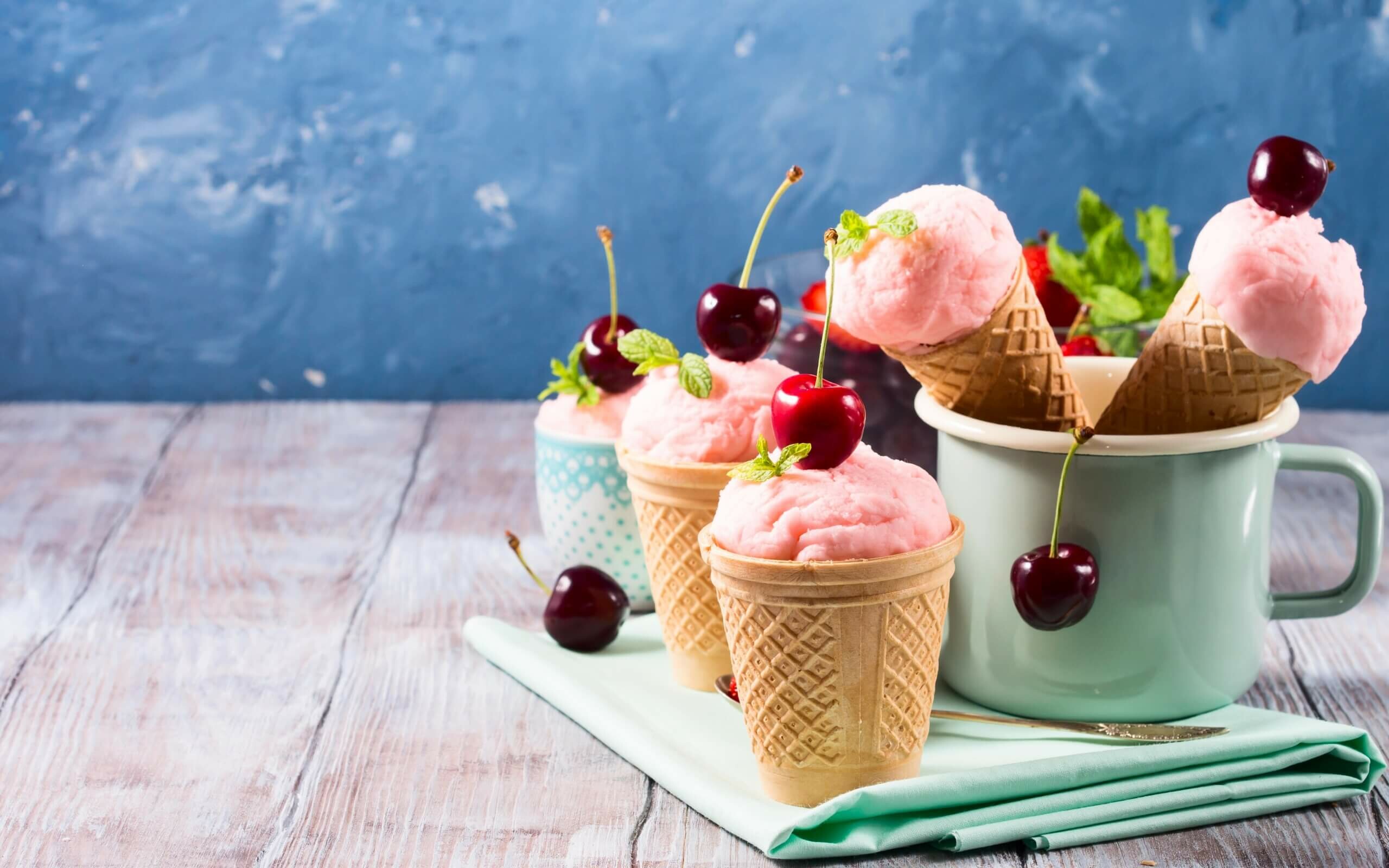 Ice Cream: May be served in dishes, for eating with a spoon, or licked from edible wafer cones. 2560x1600 HD Wallpaper.