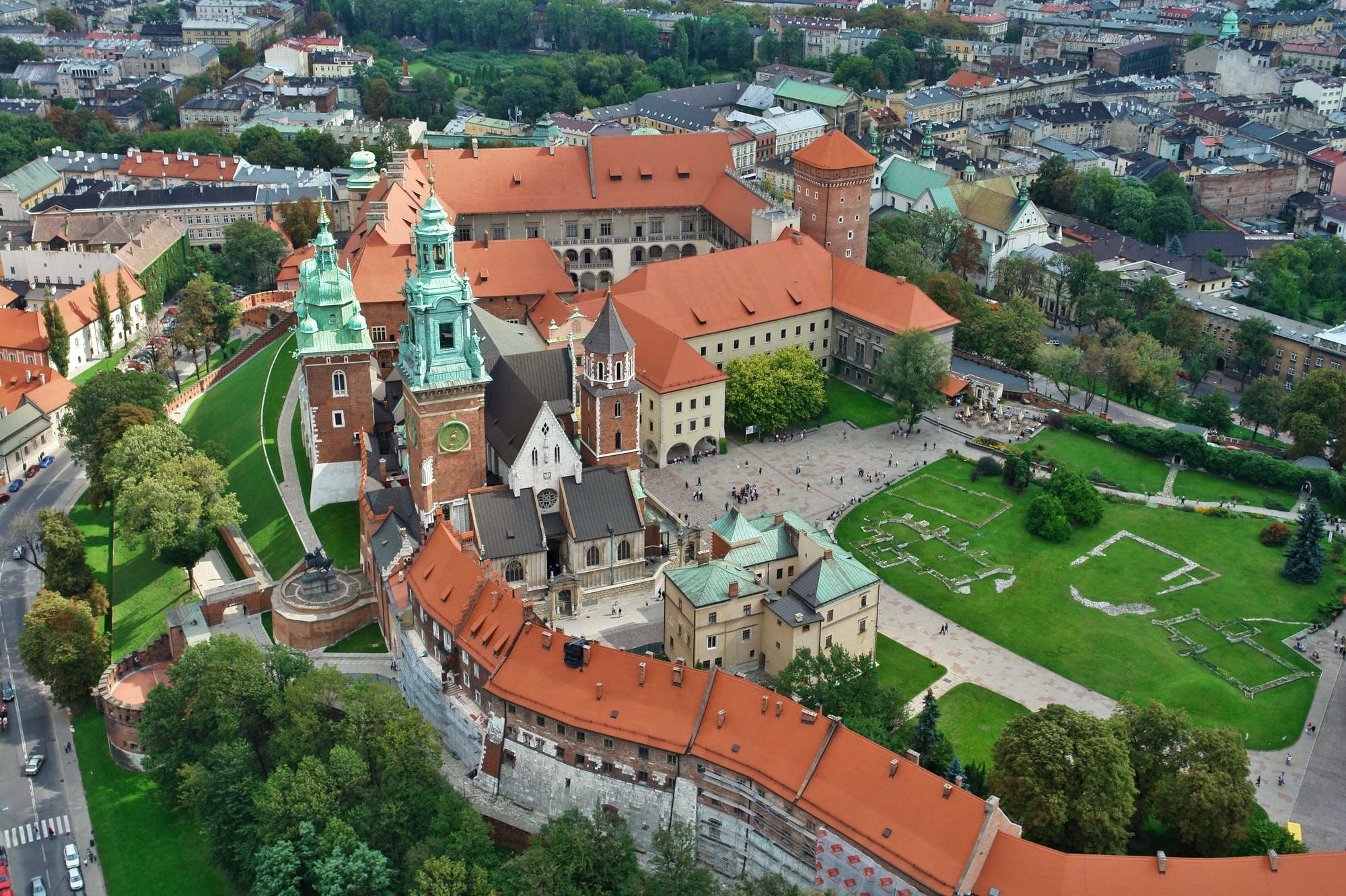 Wawel Castle, Krakow, Royal complex, Historical landmark, 2000x1340 HD Desktop