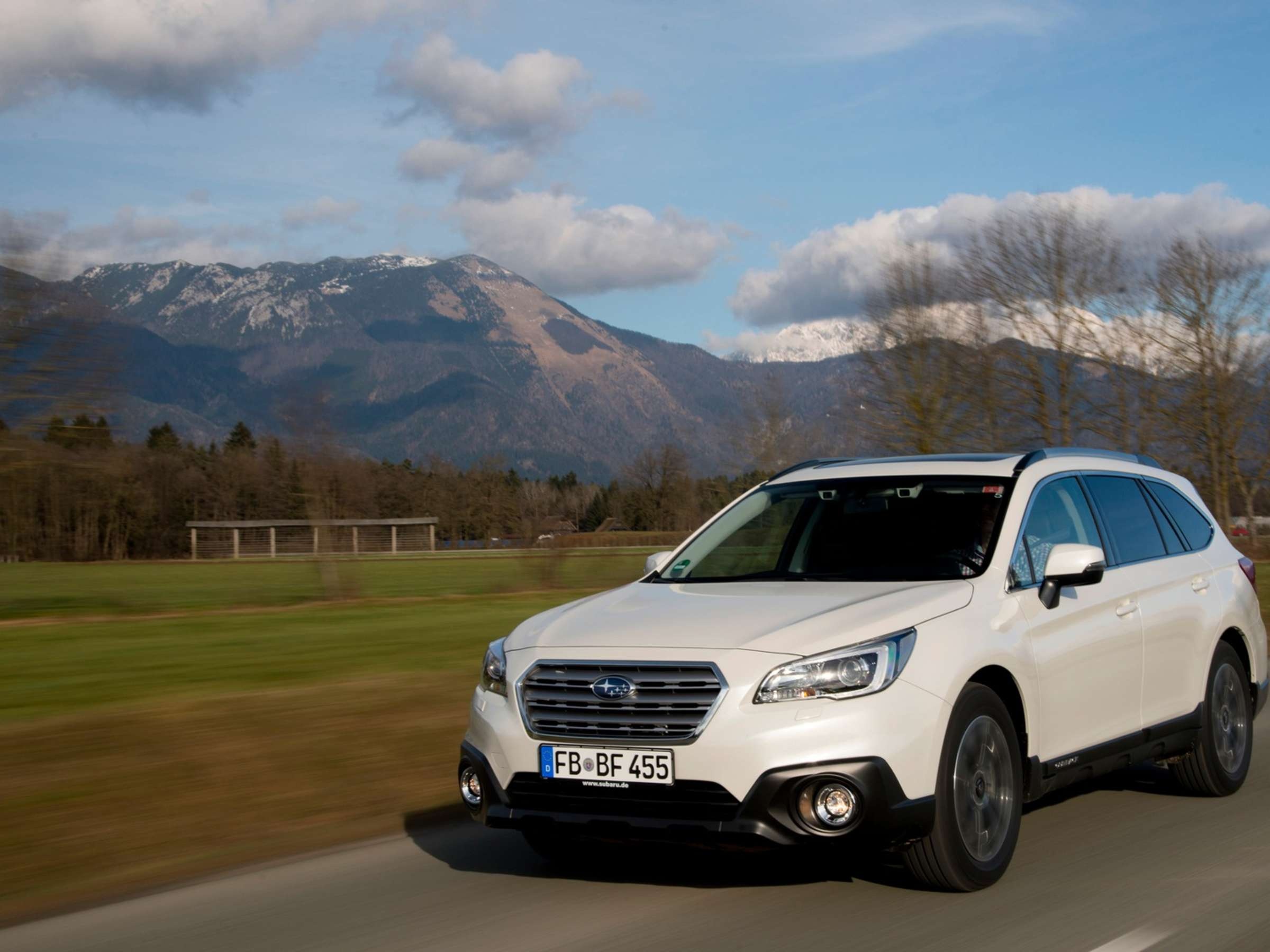 Subaru Outback with Eyesight, Advanced safety features, Reliable performance, Autofilou, 2400x1800 HD Desktop