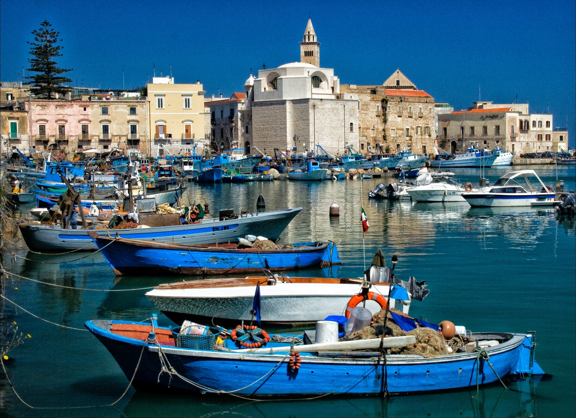 Bari tips, Sightseeing advice, Capital of Apulia, Italian adventures, 1920x1400 HD Desktop