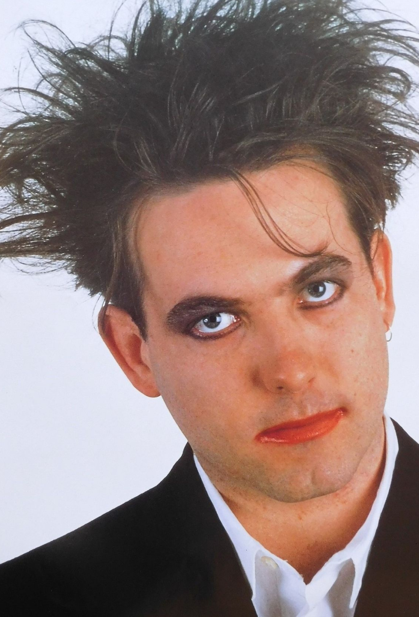 Robert Smith, The Cure's legacy, Music evolution, Timeless hits, 1400x2050 HD Phone