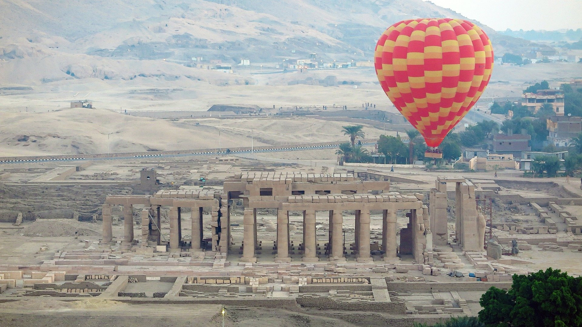 Luxor, Egypt, Hot air balloon ride, Majestic views, Bird's eye perspective, 1920x1080 Full HD Desktop