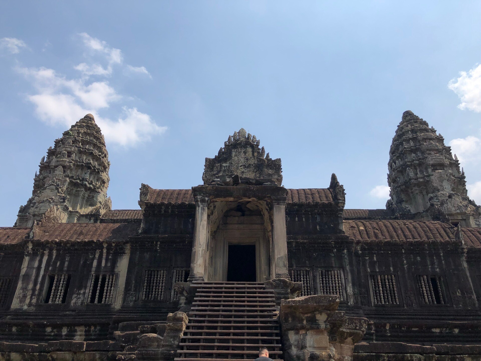 Angkor: Siem Reap, Ancient wonder, Travel reviews, Enchanting guide, 1920x1440 HD Desktop