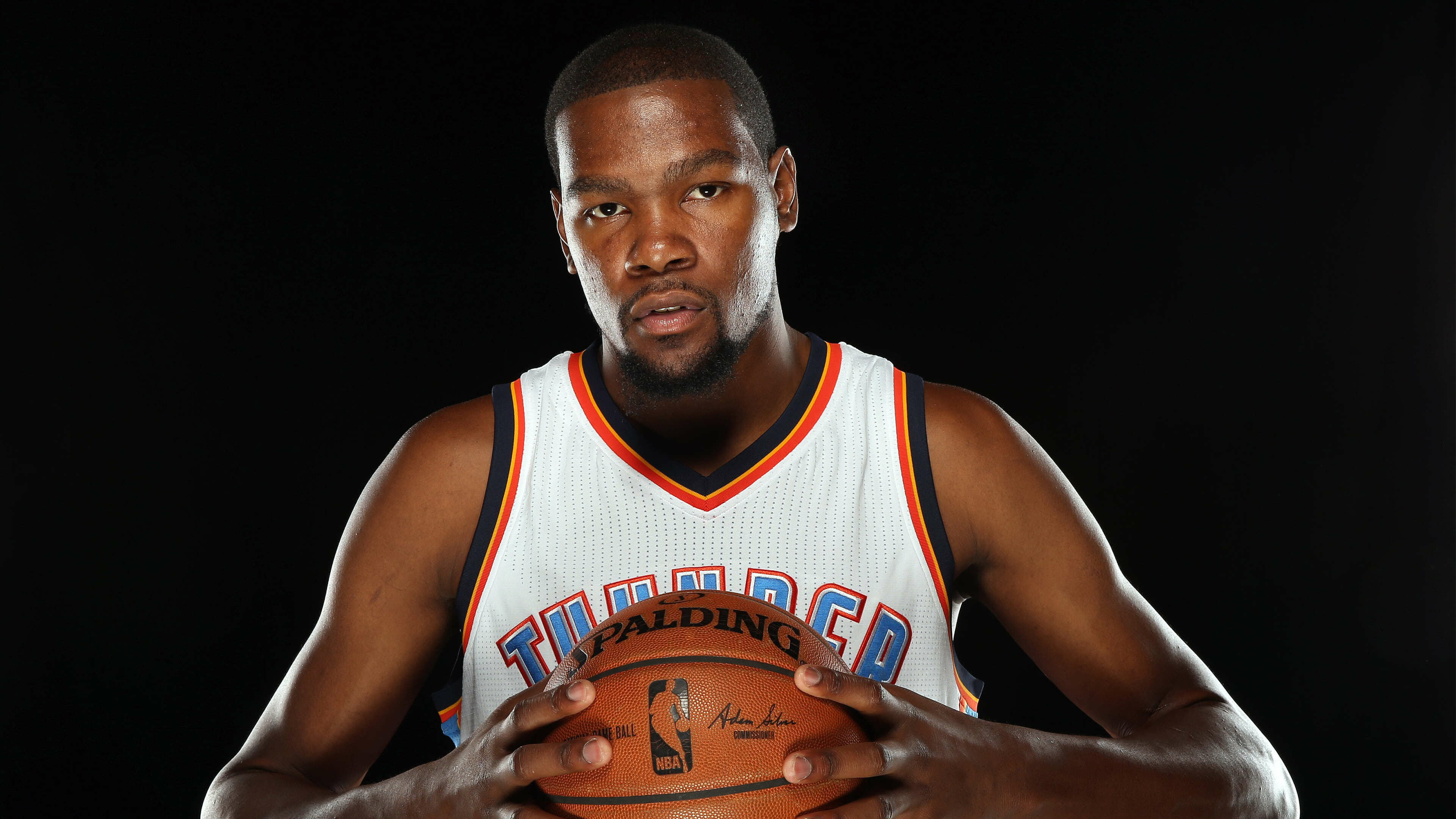 Kevin Durant: Known by his initials KD, an American professional basketball player. 3840x2160 4K Background.