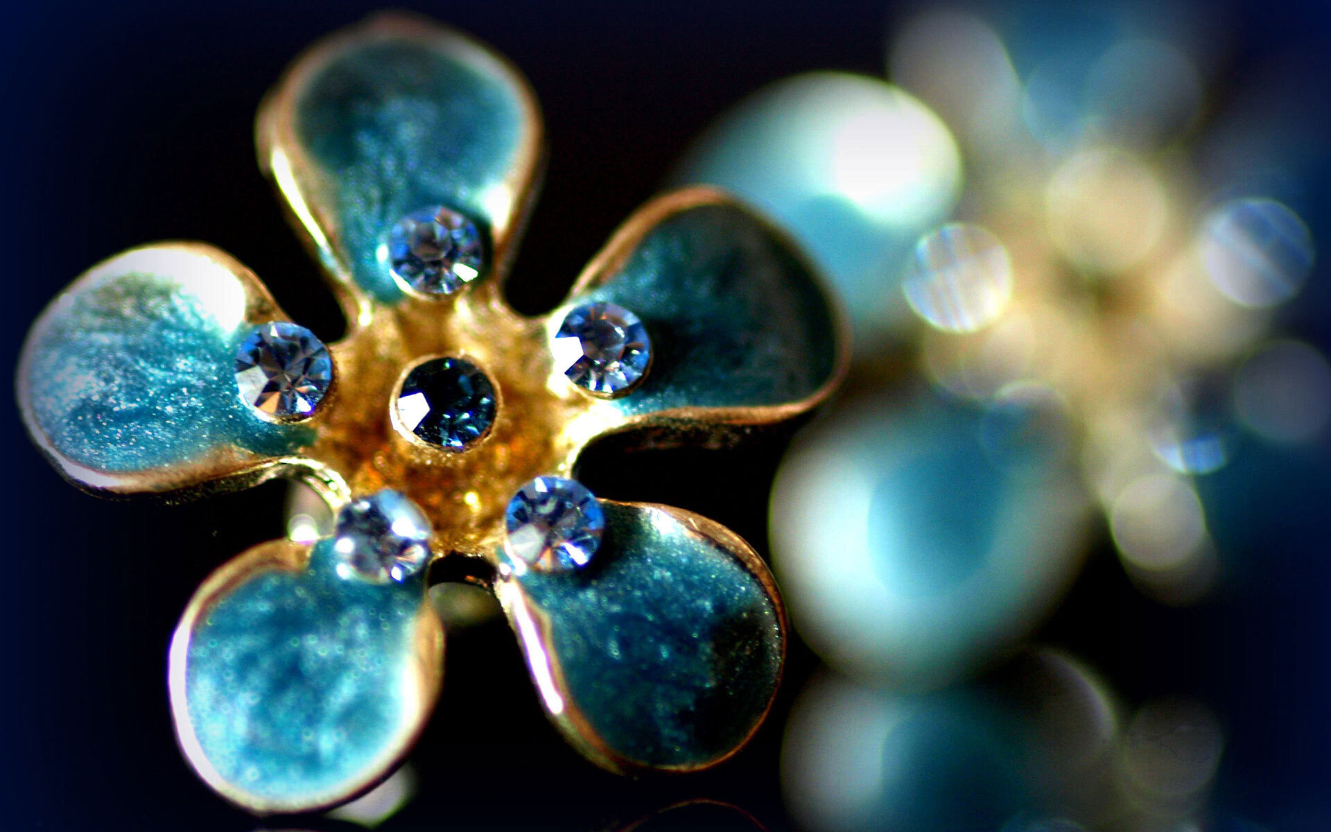 Gemstone: A few noncrystalline materials of organic origin also are classified as jewels. 1920x1200 HD Wallpaper.