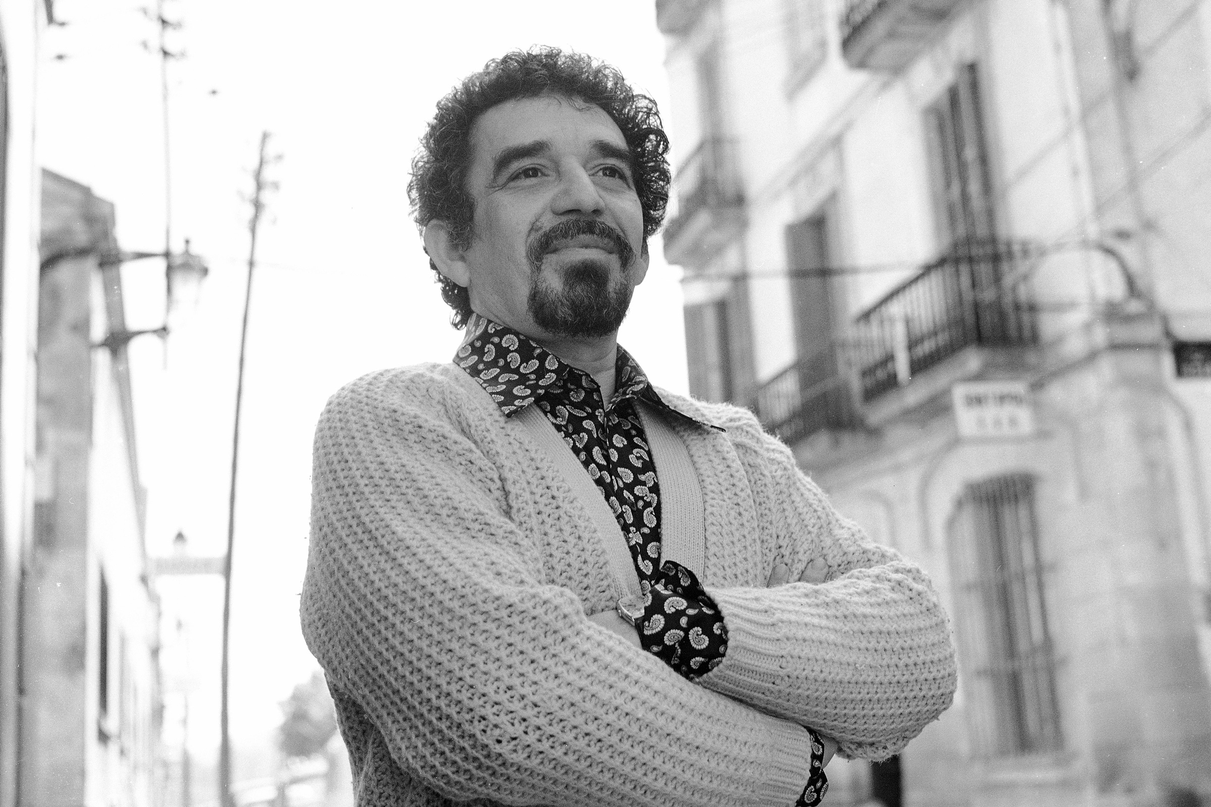 Gabriel Garcia Marquez, Netflix adaptation, One Hundred Years of Solitude, Rolling Stone, 2400x1600 HD Desktop