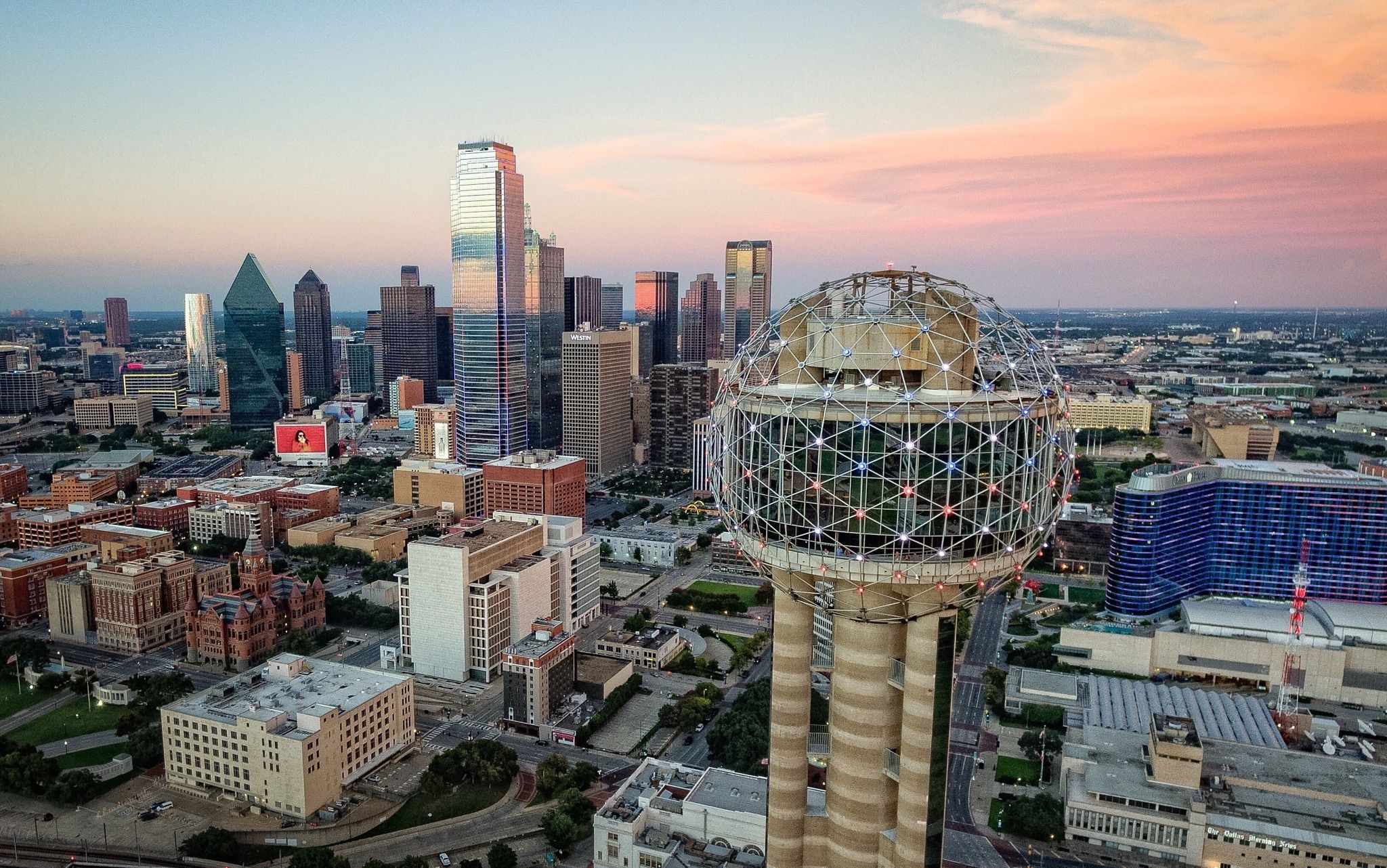 Skyline: Reunion Tower observation building in Dallas, Central business district, Texas. 2050x1290 HD Wallpaper.
