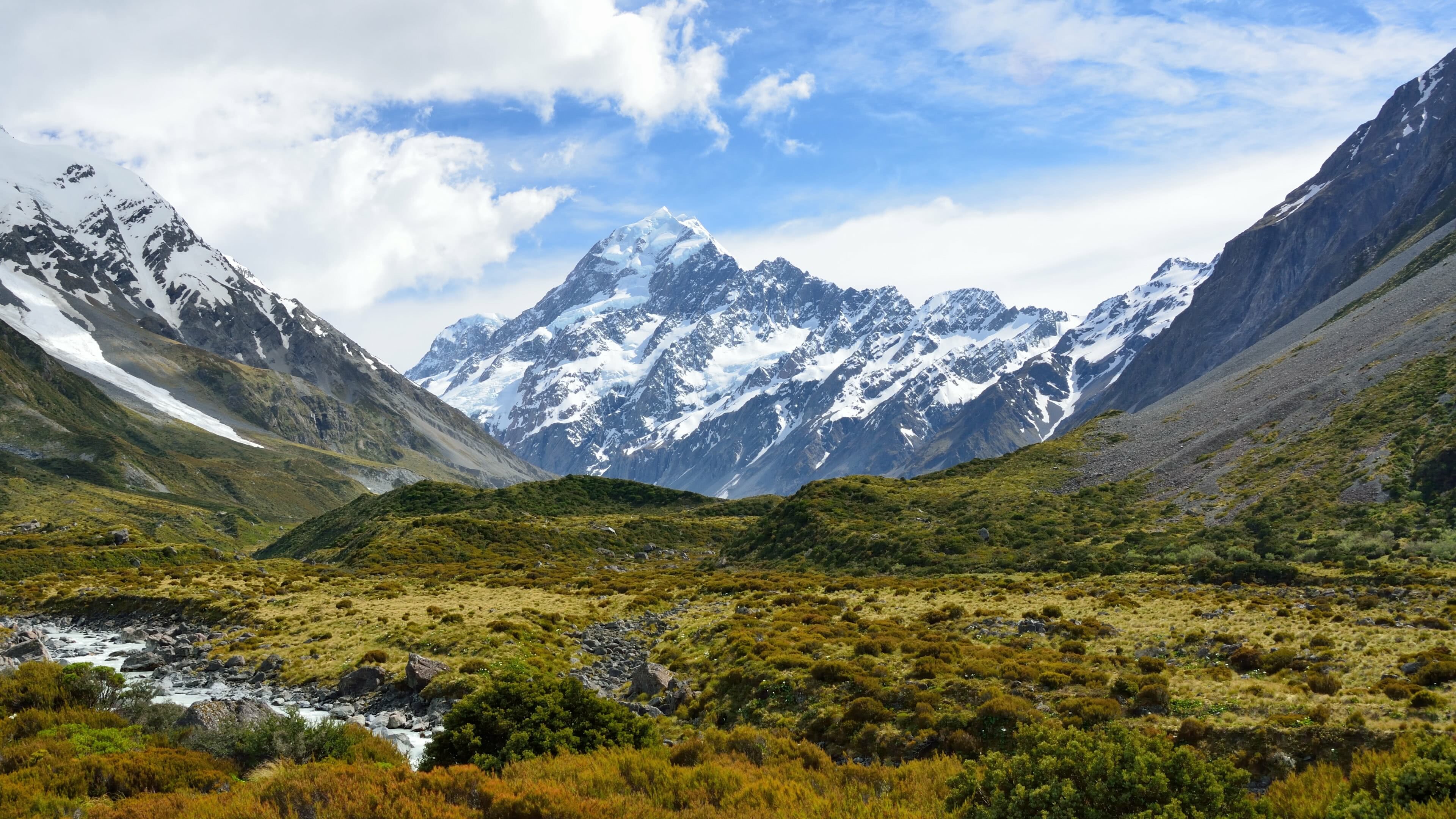 New Zealand: Hooker Glacier, Aoraki, Mount Cook, Mackenzie Region. 3840x2160 4K Wallpaper.