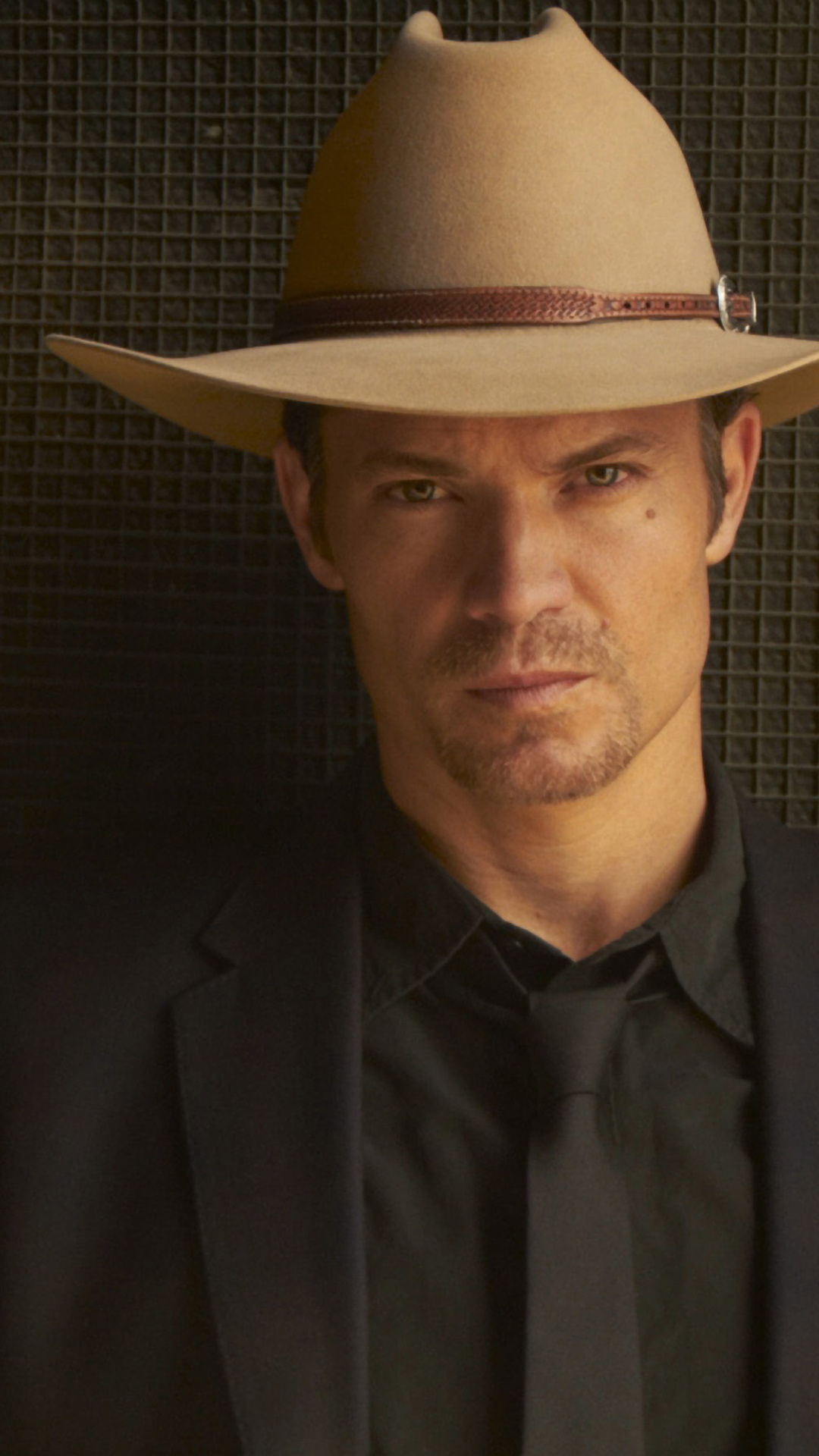 Justified TV Series, Timothy Olyphant interview, In-depth discussion, TV series analysis, 1080x1920 Full HD Phone
