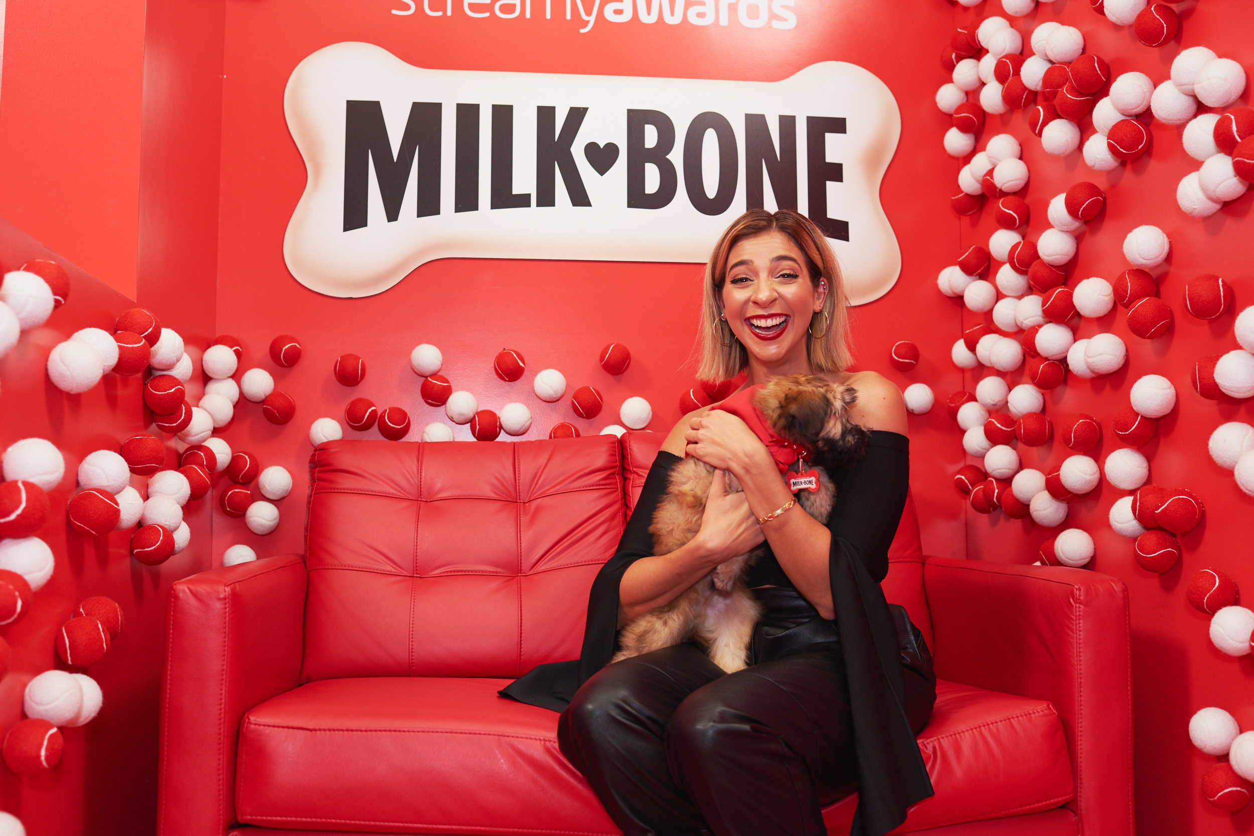 Gabbie Hanna Streamy Awards, Red carpet fashion, Exciting event, Media recognition, 2500x1670 HD Desktop