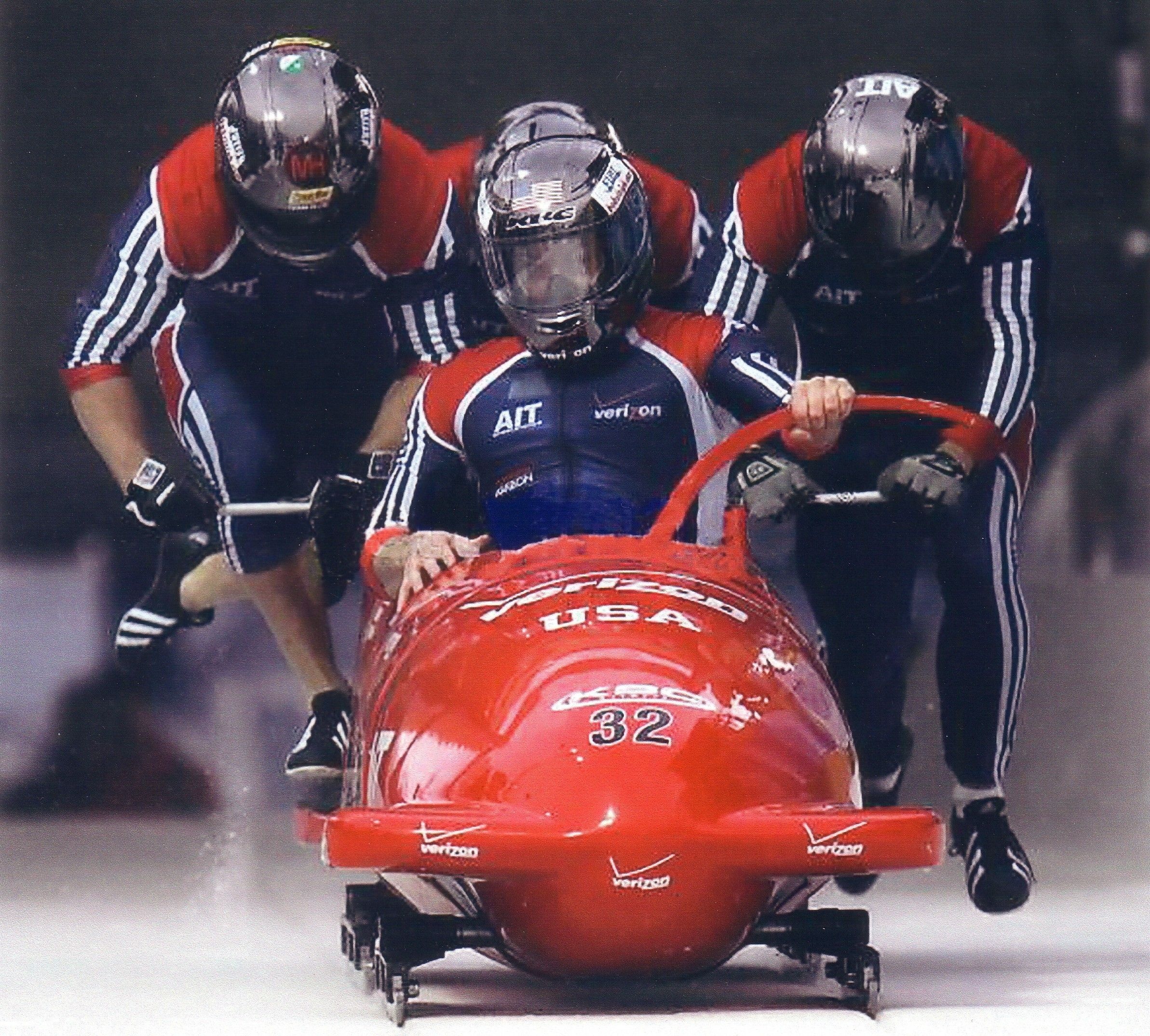 Bobsleigh: The US national winter sports team, The United States Bobsled and Skeleton Federation. 2390x2150 HD Background.