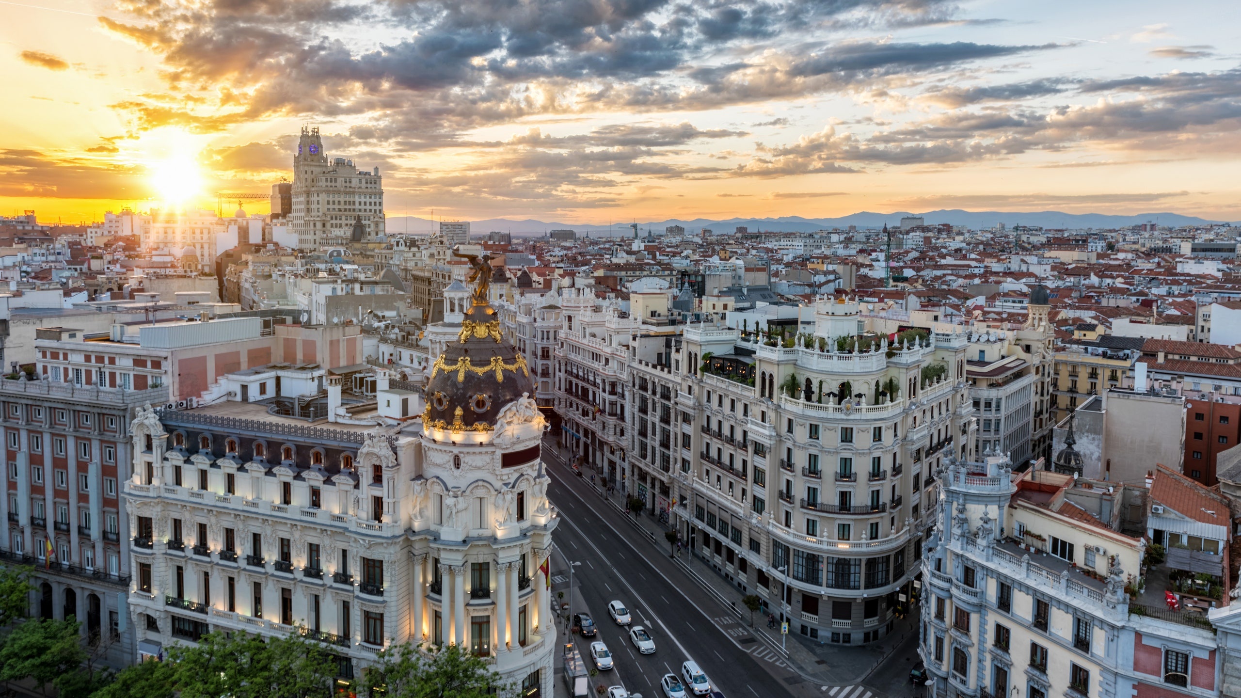 Madrid City, explore madrid attractions, 2560x1440 HD Desktop
