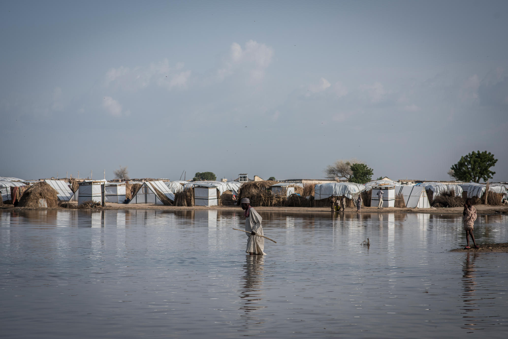 Lake Chad, Lake Chad crisis, Medical response, Travel, 2000x1340 HD Desktop