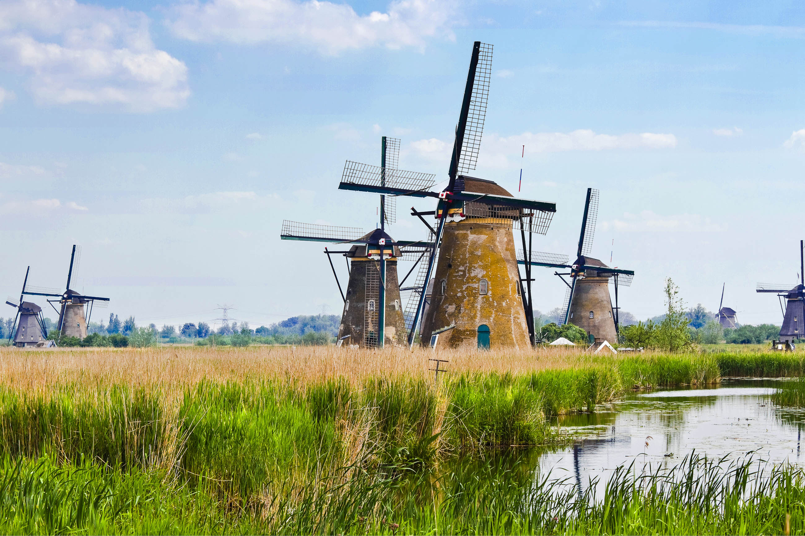 Windmills at Kinderdijk, Netherlands travel, 2600x1740 HD Desktop