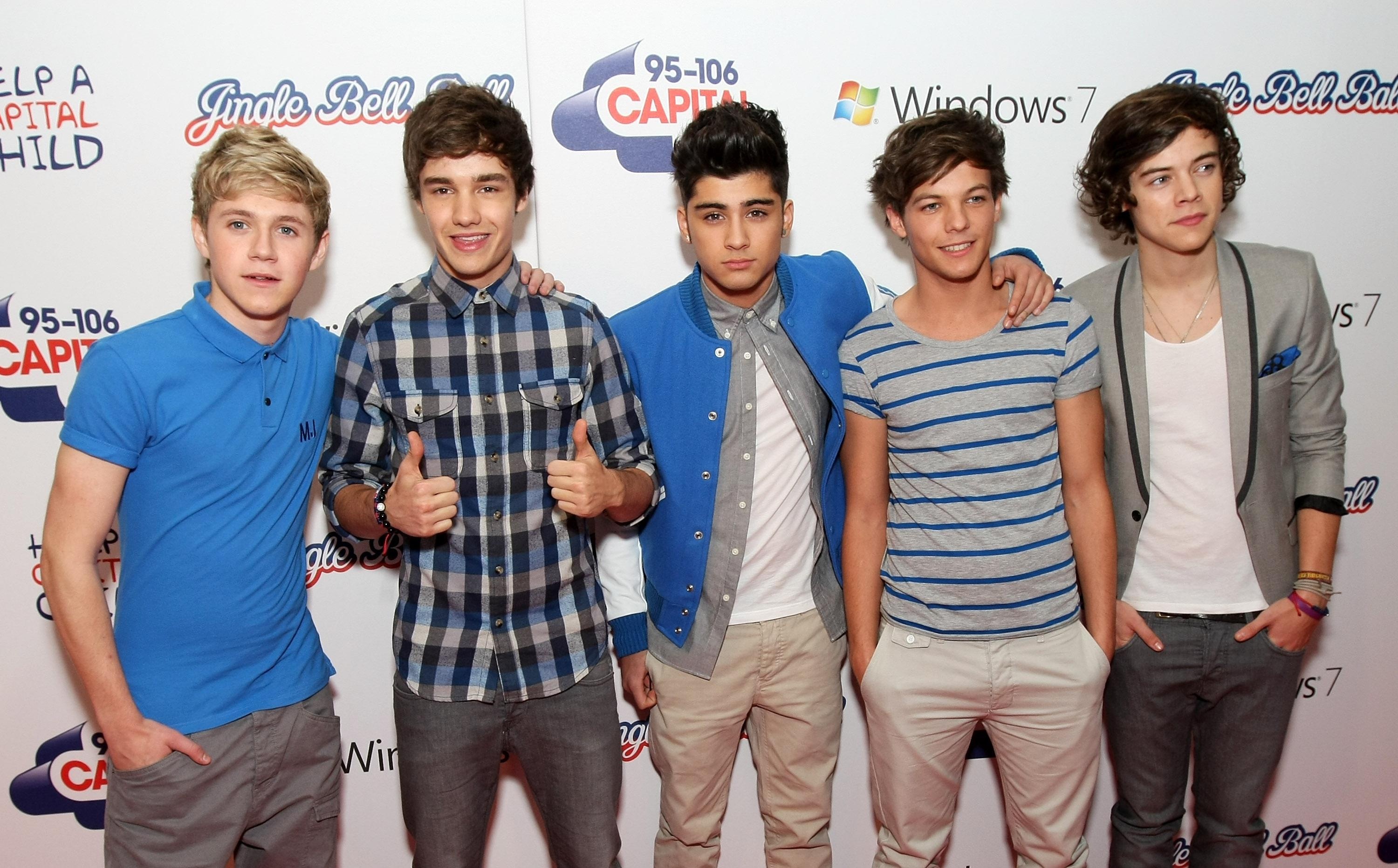 One Direction (Band): Formed in 2010 on the UK version of "The X Factor", Comprised of five guys. 3000x1870 HD Background.