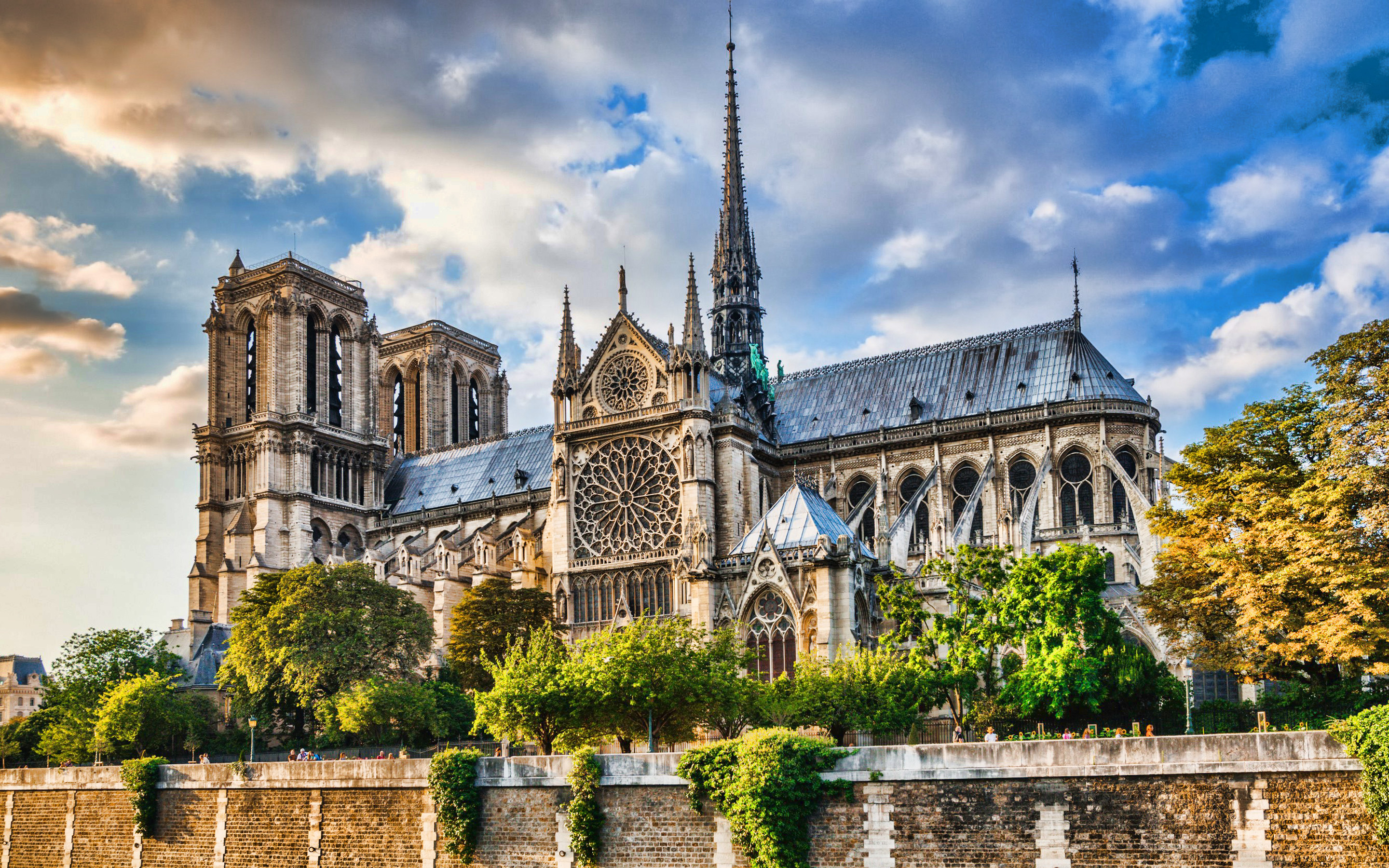 Notre-Dame Cathedral, Parisian twilight, France's pride, Architectural marvel, 2880x1800 HD Desktop