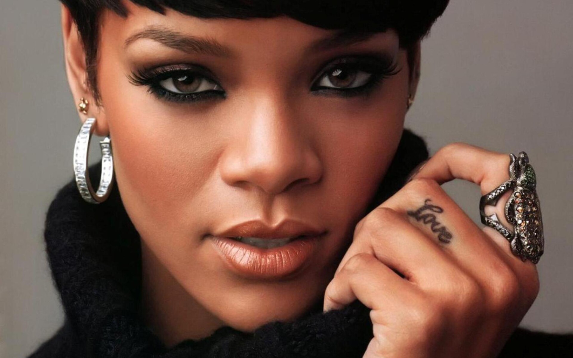 Rihanna: Appeared on the cover of Vogue Italia, September 2009 Issue. 1920x1200 HD Wallpaper.