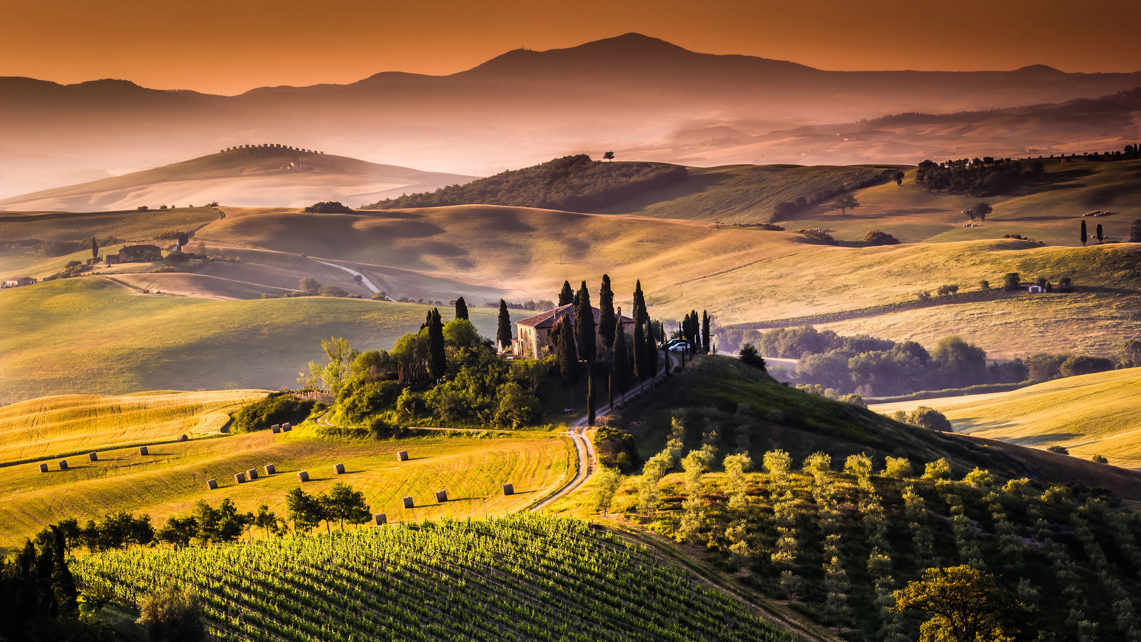 Landscape: Tuscany, The historical district of Italy with perfect examples of Renaissance architecture. 3840x2160 4K Background.