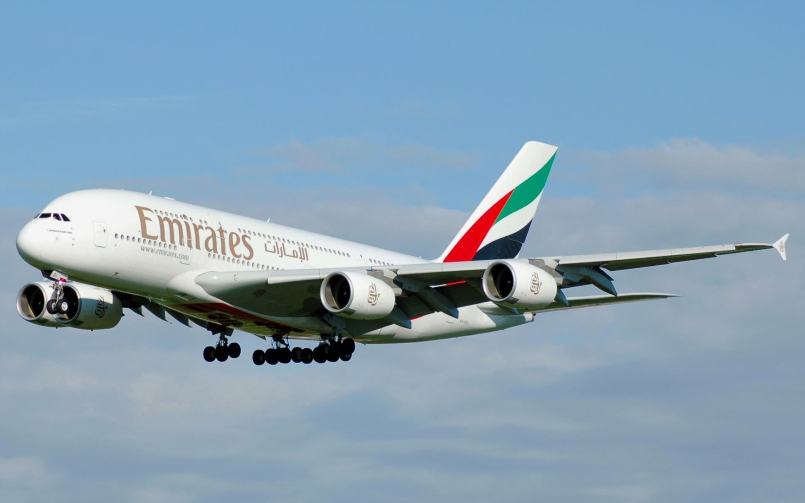Emirates Airline, Premium travel, World-class service, Exquisite inflight experience, 2560x1600 HD Desktop