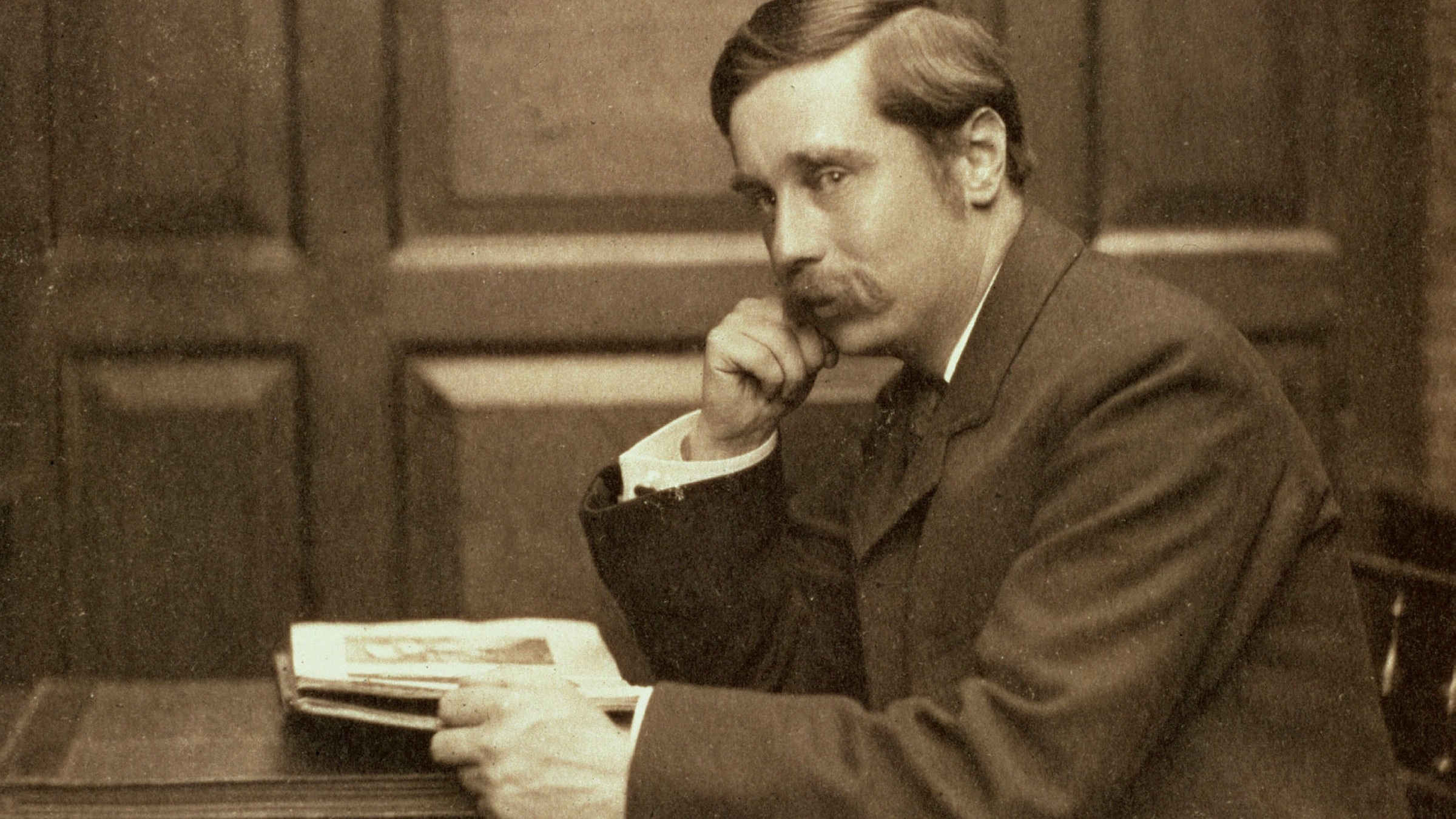 Young H.G. Wells, Victorian Visionary, Financial Times, British Writer, 2400x1350 HD Desktop