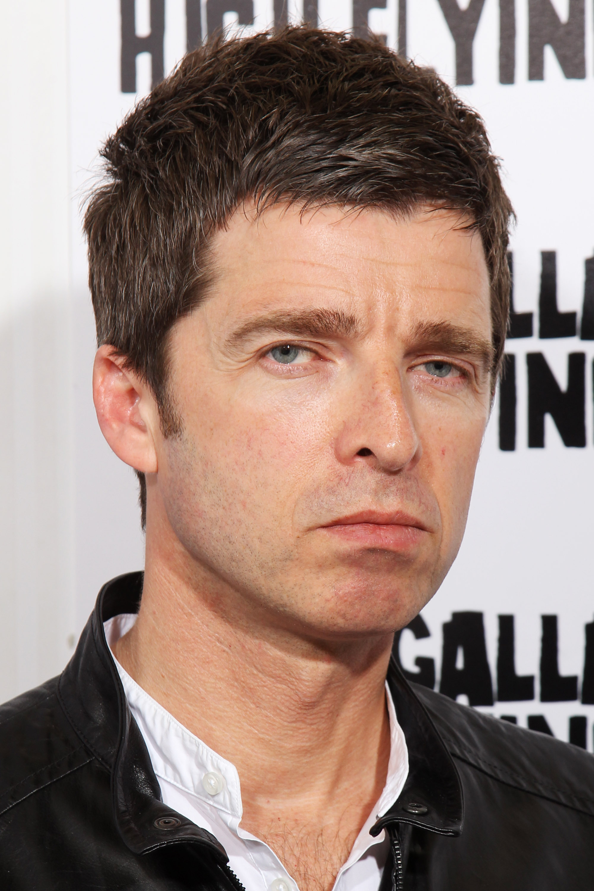 Noel Gallagher, Iconic musician, Rock 'n' roll legend, Timeless sound, 2010x3000 HD Phone