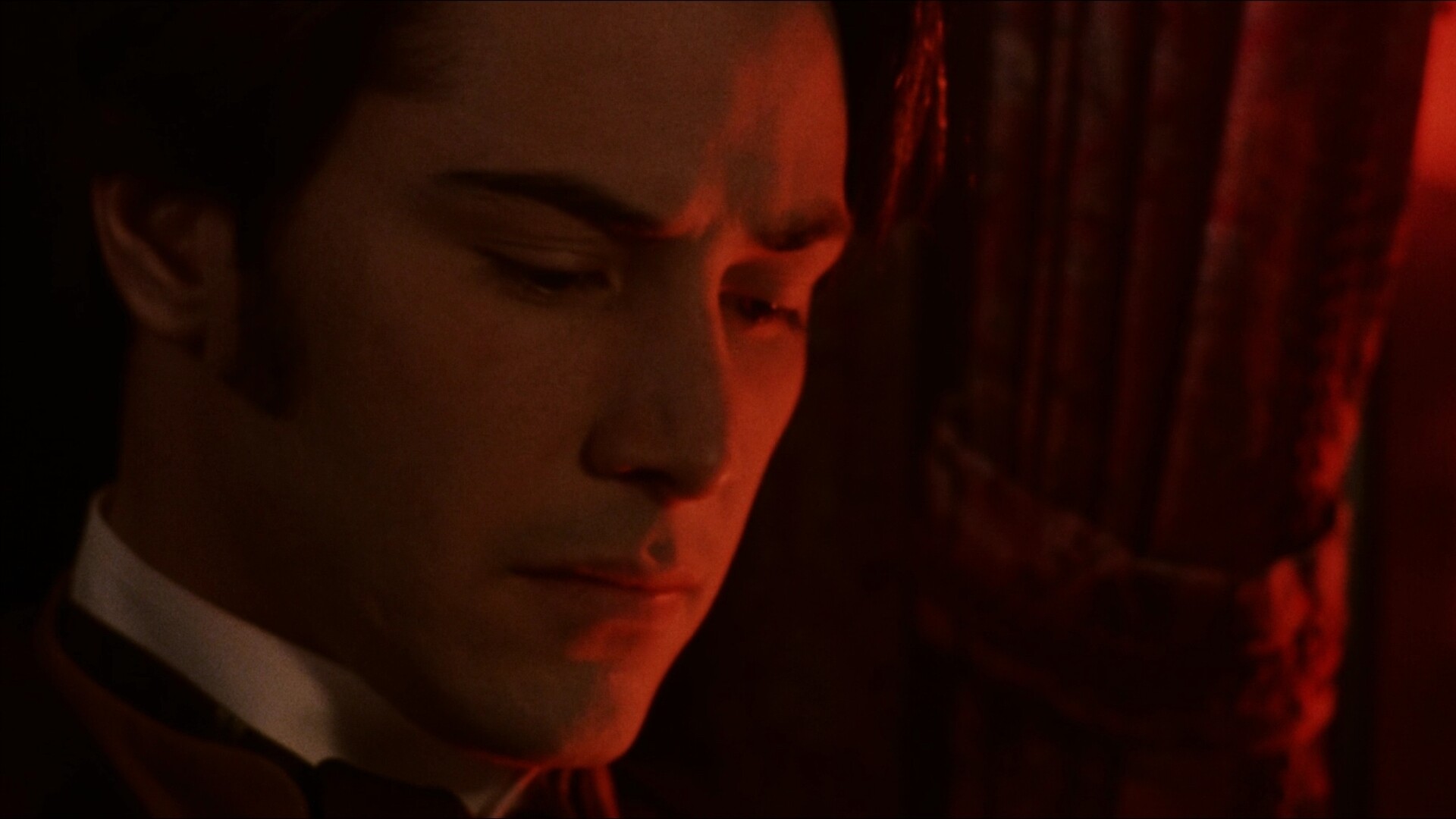 Keanu Reeves (Dracula): Directed and produced by Francis Ford Coppola, Harker. 1920x1080 Full HD Wallpaper.