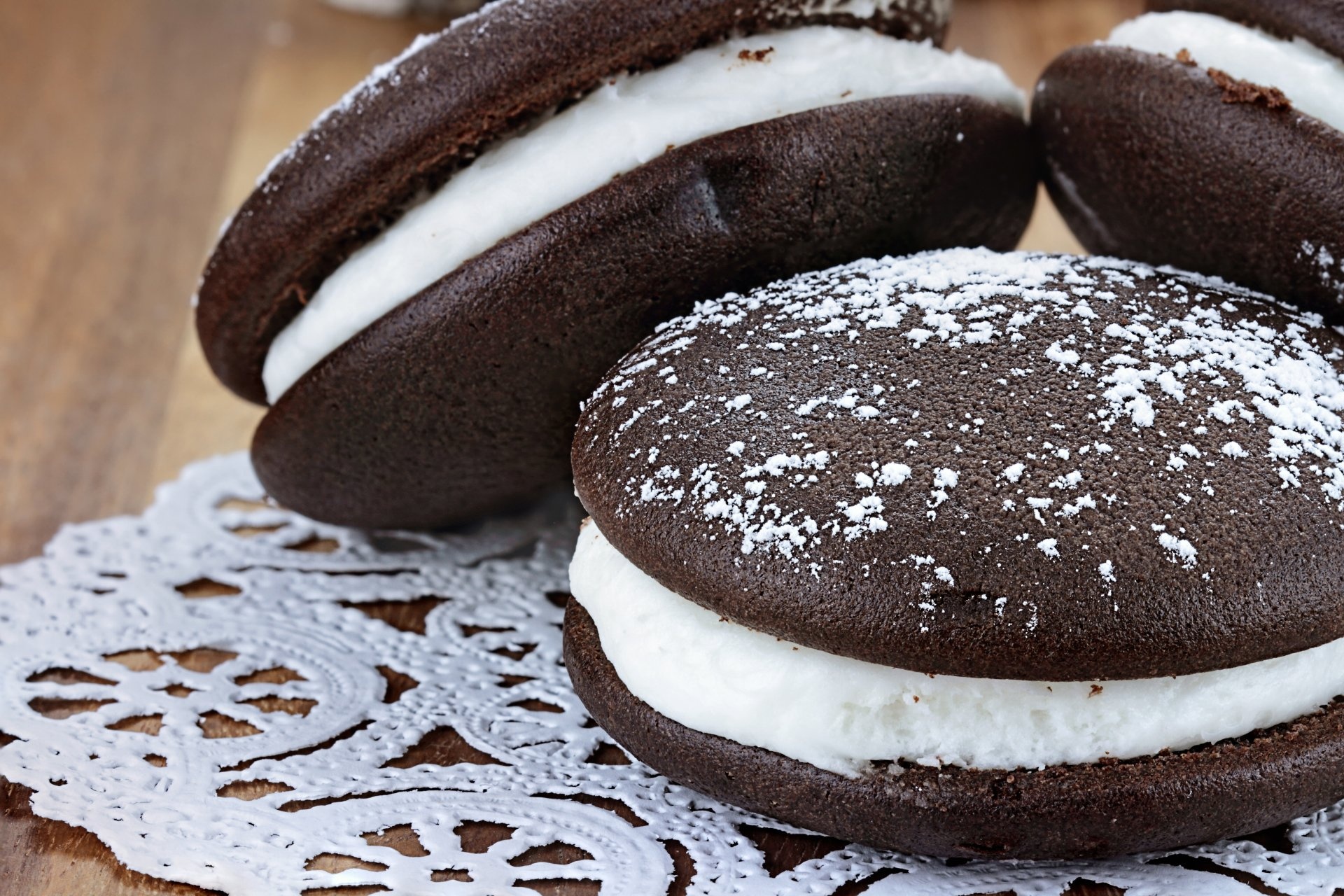 Biscuit: Whoopie pie, An American baked product that may be considered either a cookie, pie, sandwich, or cake. 1920x1280 HD Background.
